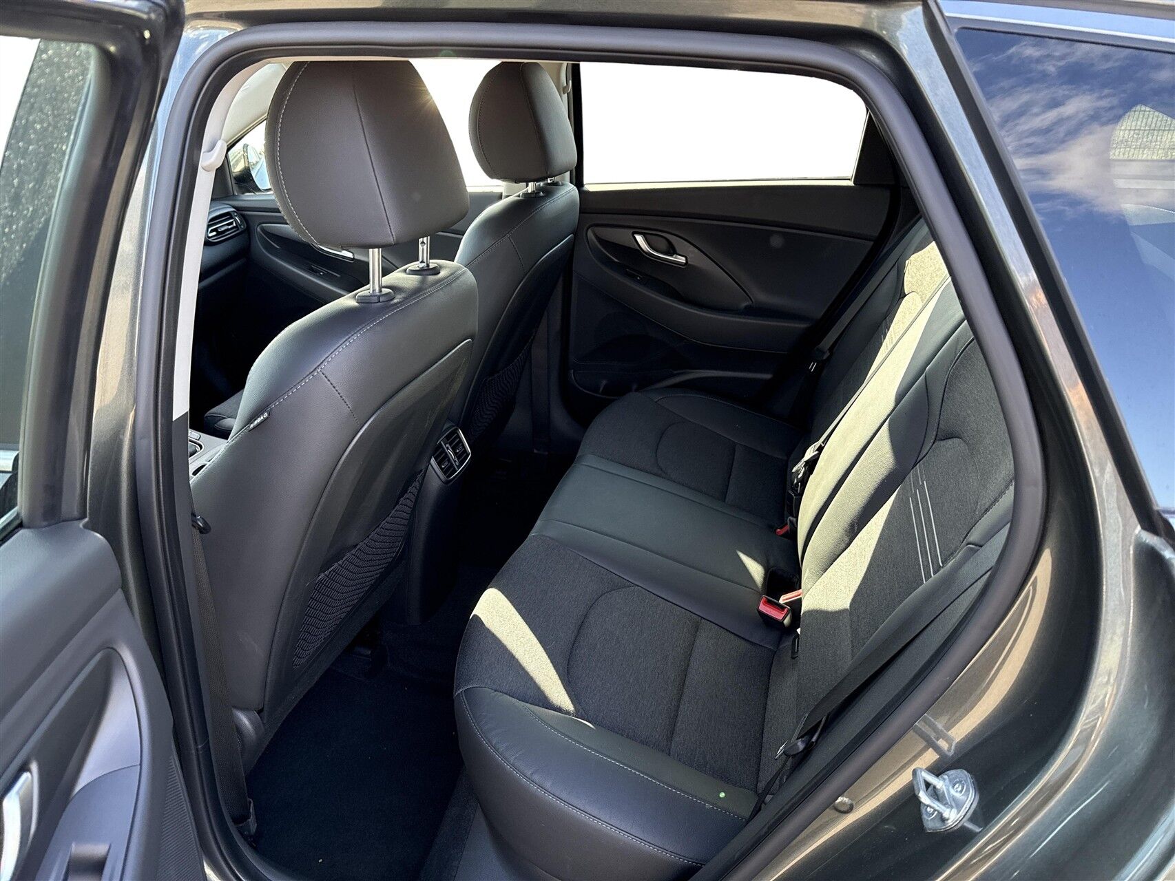 Billede af Hyundai i30 Cw 1,0 T-GDI Essential DCT 120HK Stc 7g Aut.