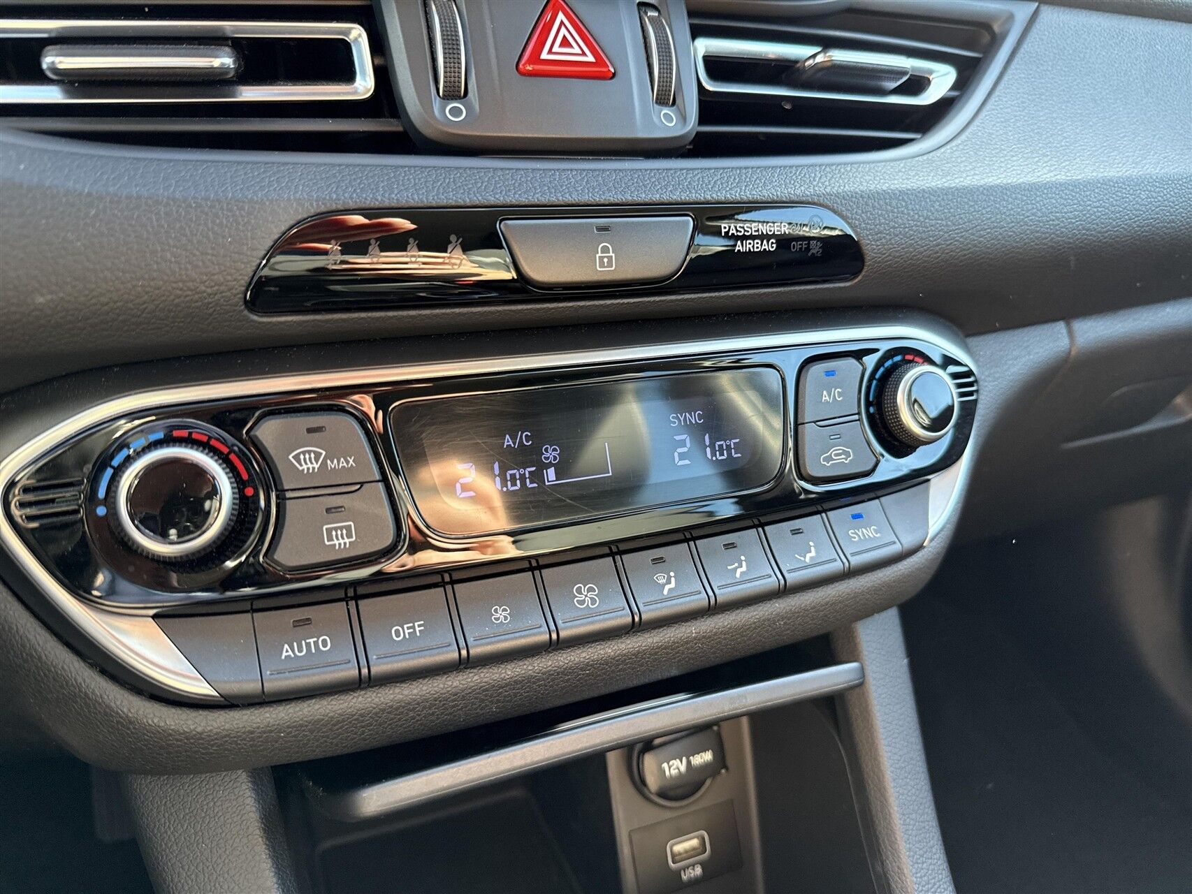 Billede af Hyundai i30 Cw 1,0 T-GDI Essential DCT 120HK Stc 7g Aut.