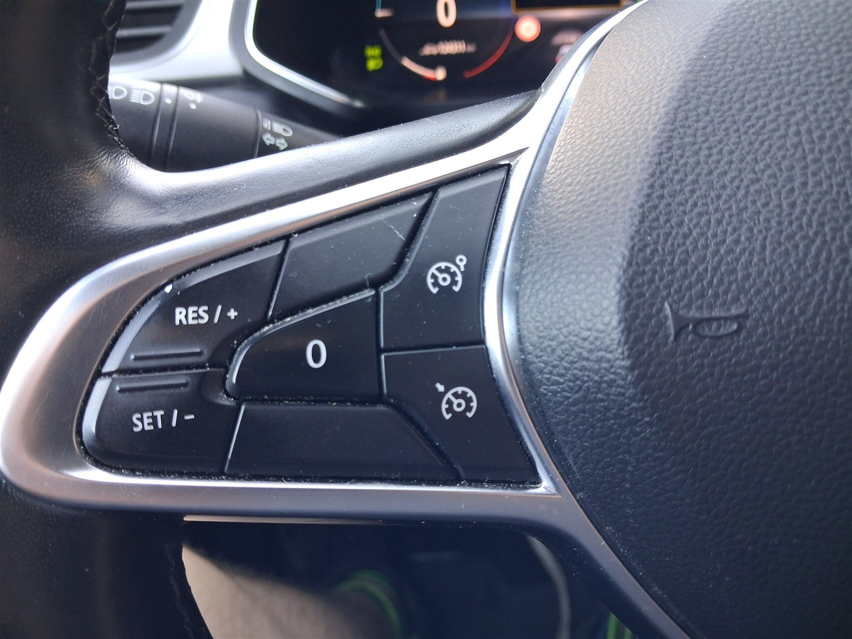 Billede af Renault Captur 1,6 E-TECH  Plugin-hybrid Intens 160HK 5d Aut.