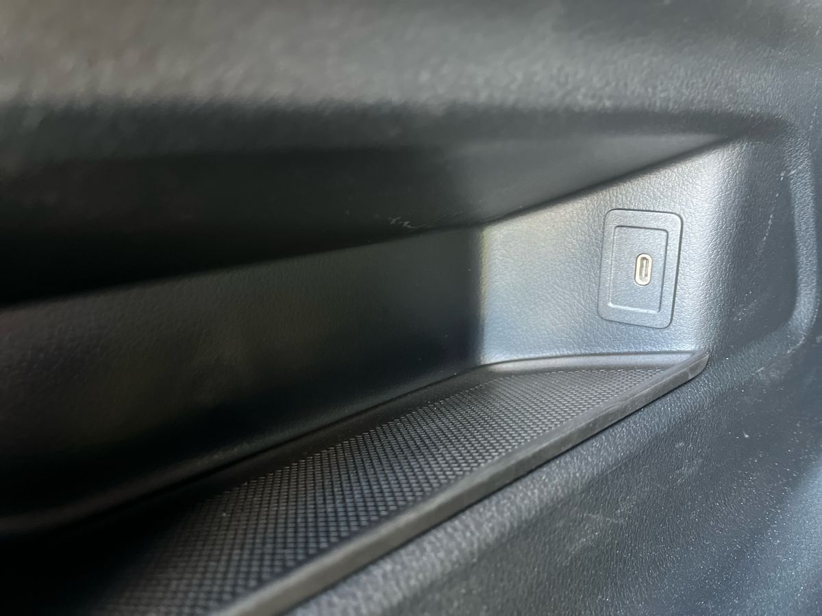 Billede af Mercedes-Benz EQB 350 7 pers. EL AMG Line 4Matic 292HK 5d Aut.