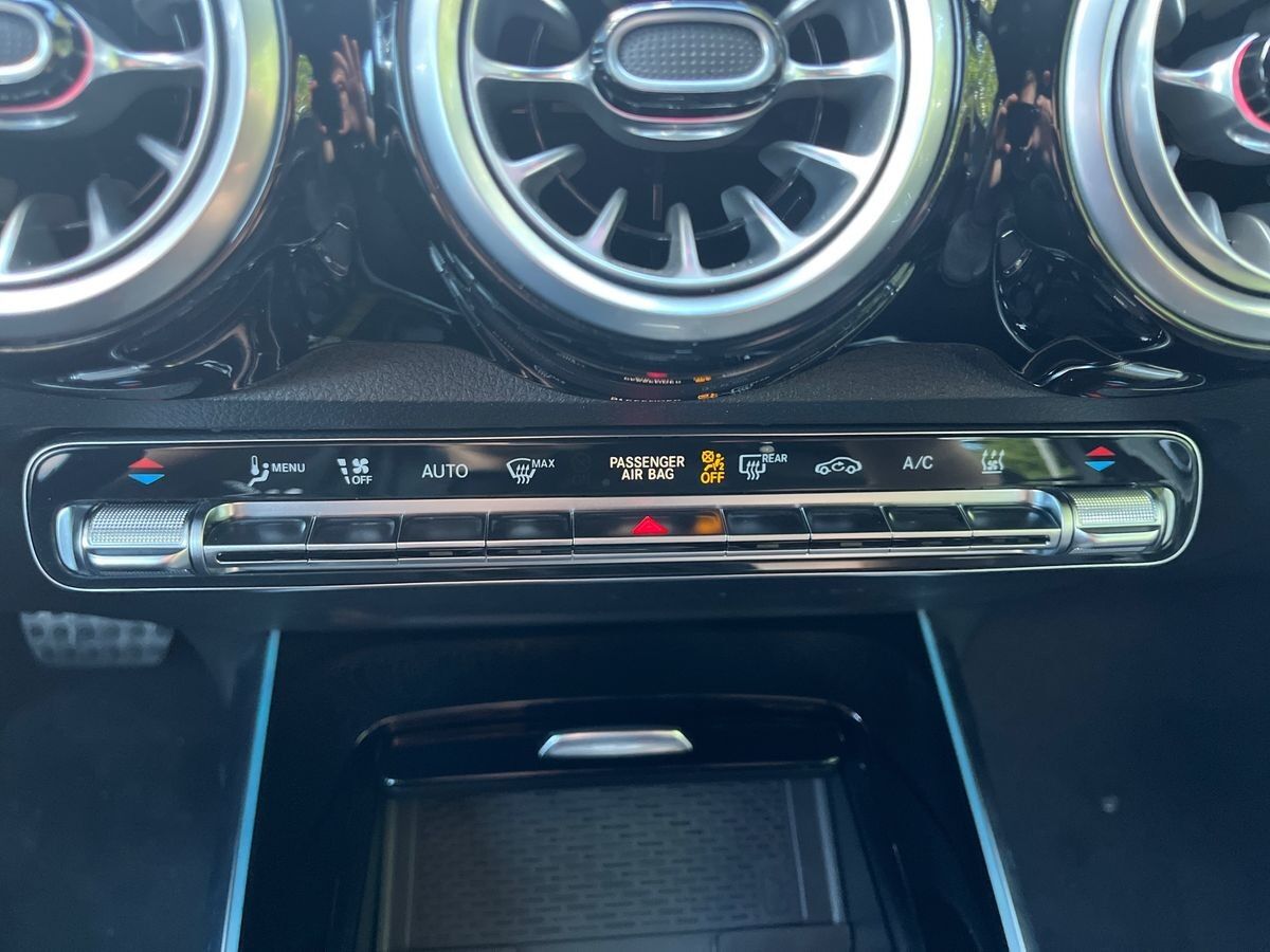 Billede af Mercedes-Benz EQB 350 7 pers. EL AMG Line 4Matic 292HK 5d Aut.