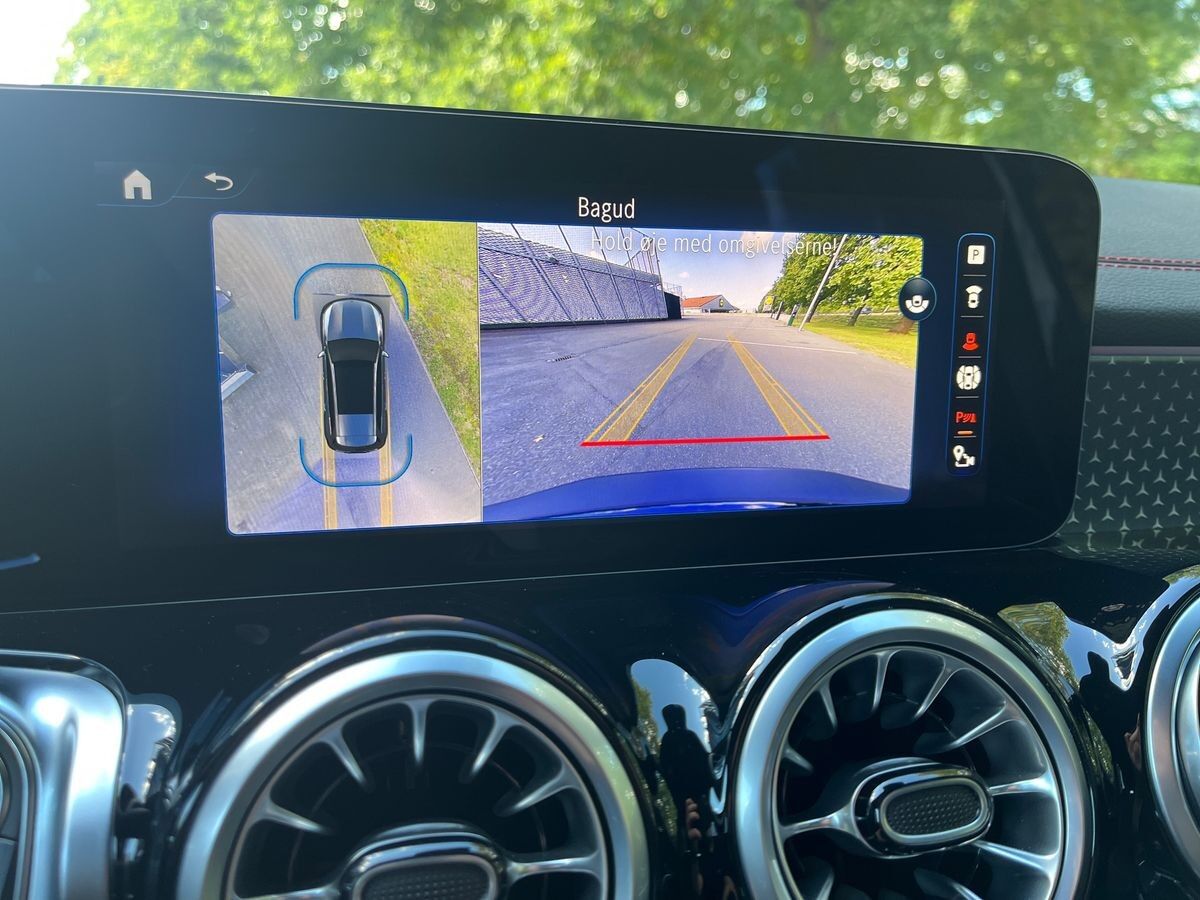 Billede af Mercedes-Benz EQB 350 7 pers. EL AMG Line 4Matic 292HK 5d Aut.