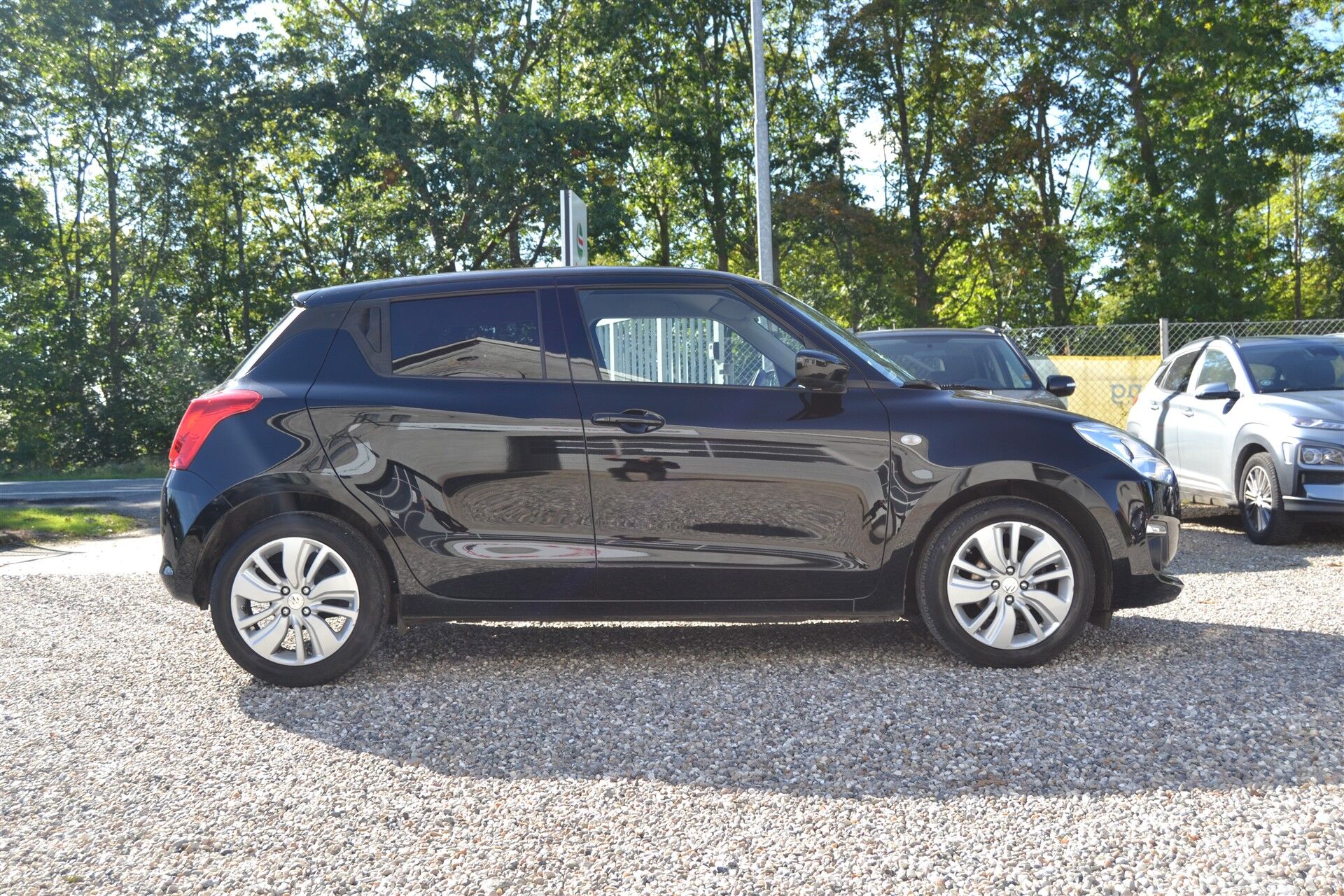 Billede af Suzuki Swift 1,2 Dualjet  Mild hybrid Action AEB mild-hybrid 90HK 5d