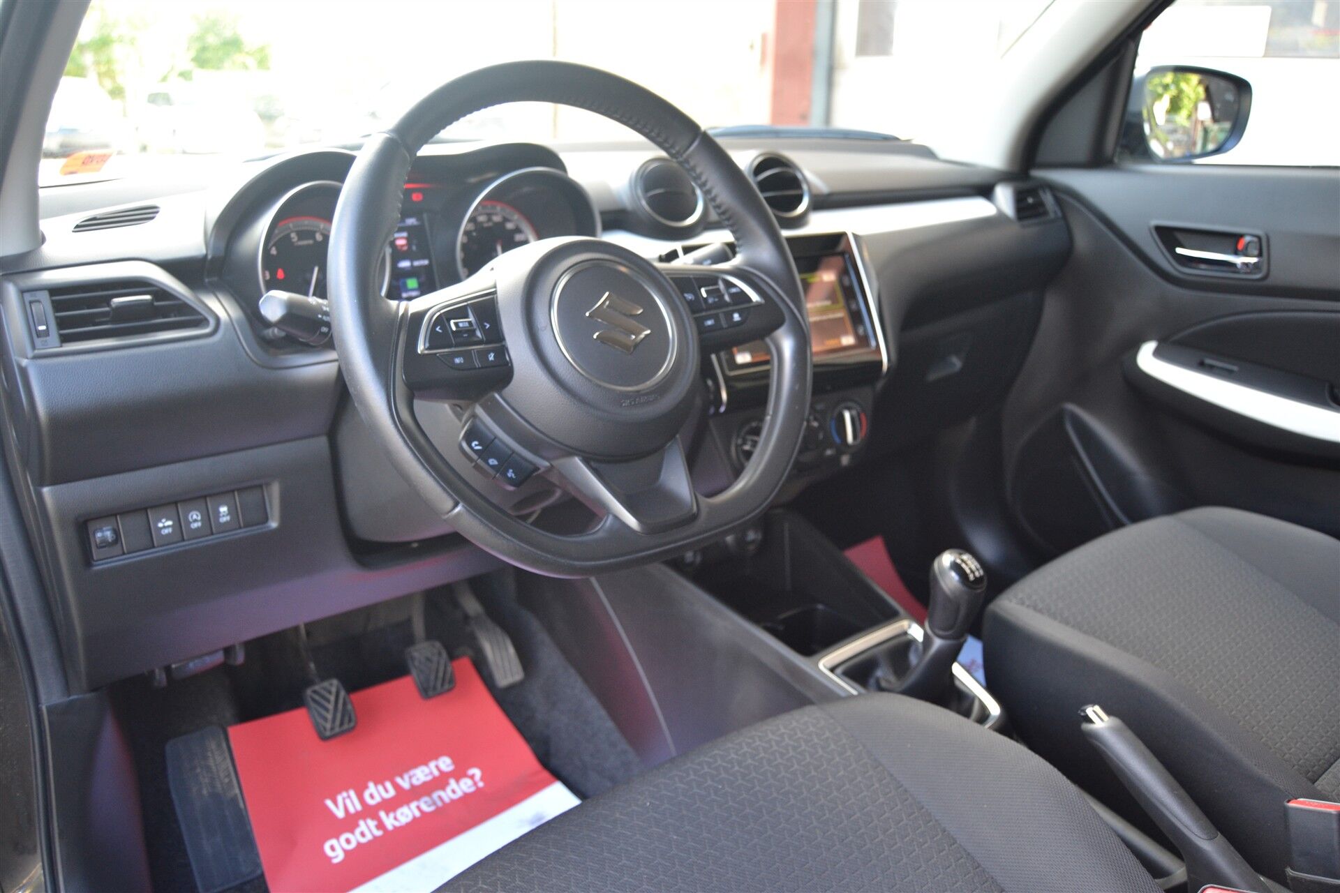 Billede af Suzuki Swift 1,2 Dualjet  Mild hybrid Action AEB mild-hybrid 90HK 5d