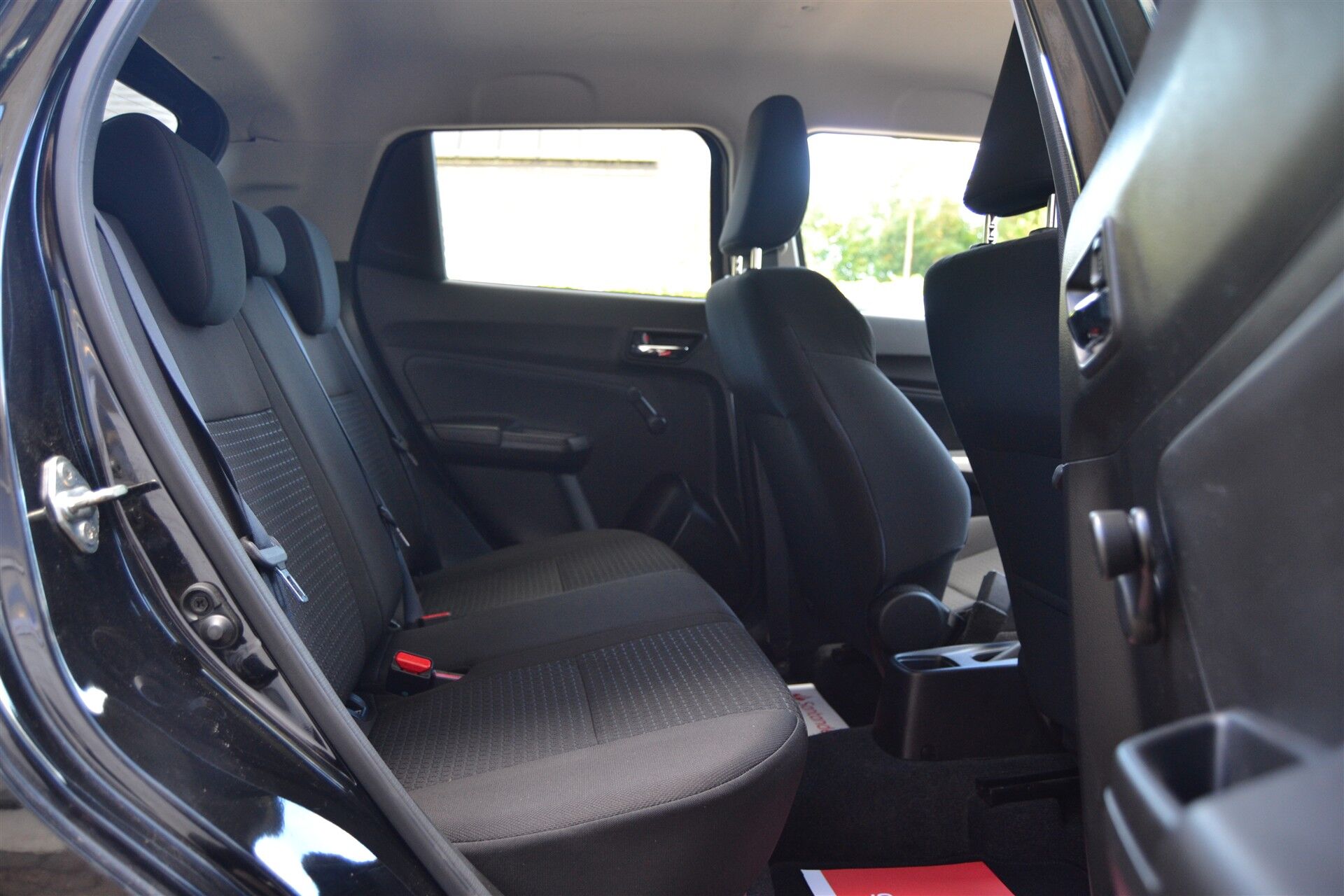 Billede af Suzuki Swift 1,2 Dualjet  Mild hybrid Action AEB mild-hybrid 90HK 5d