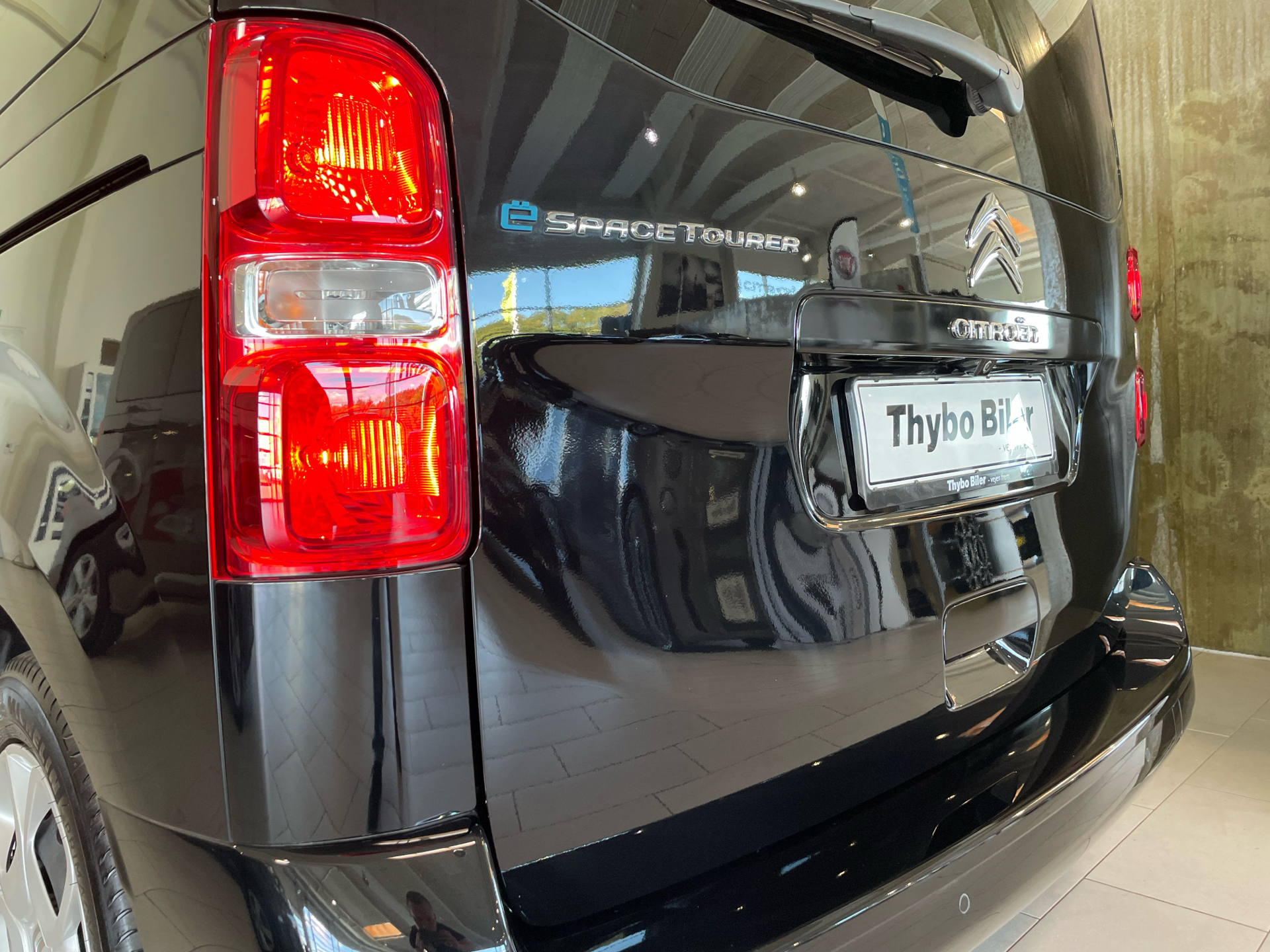 Billede af Citroën e-Spacetourer L2 EL Business 136HK Aut.