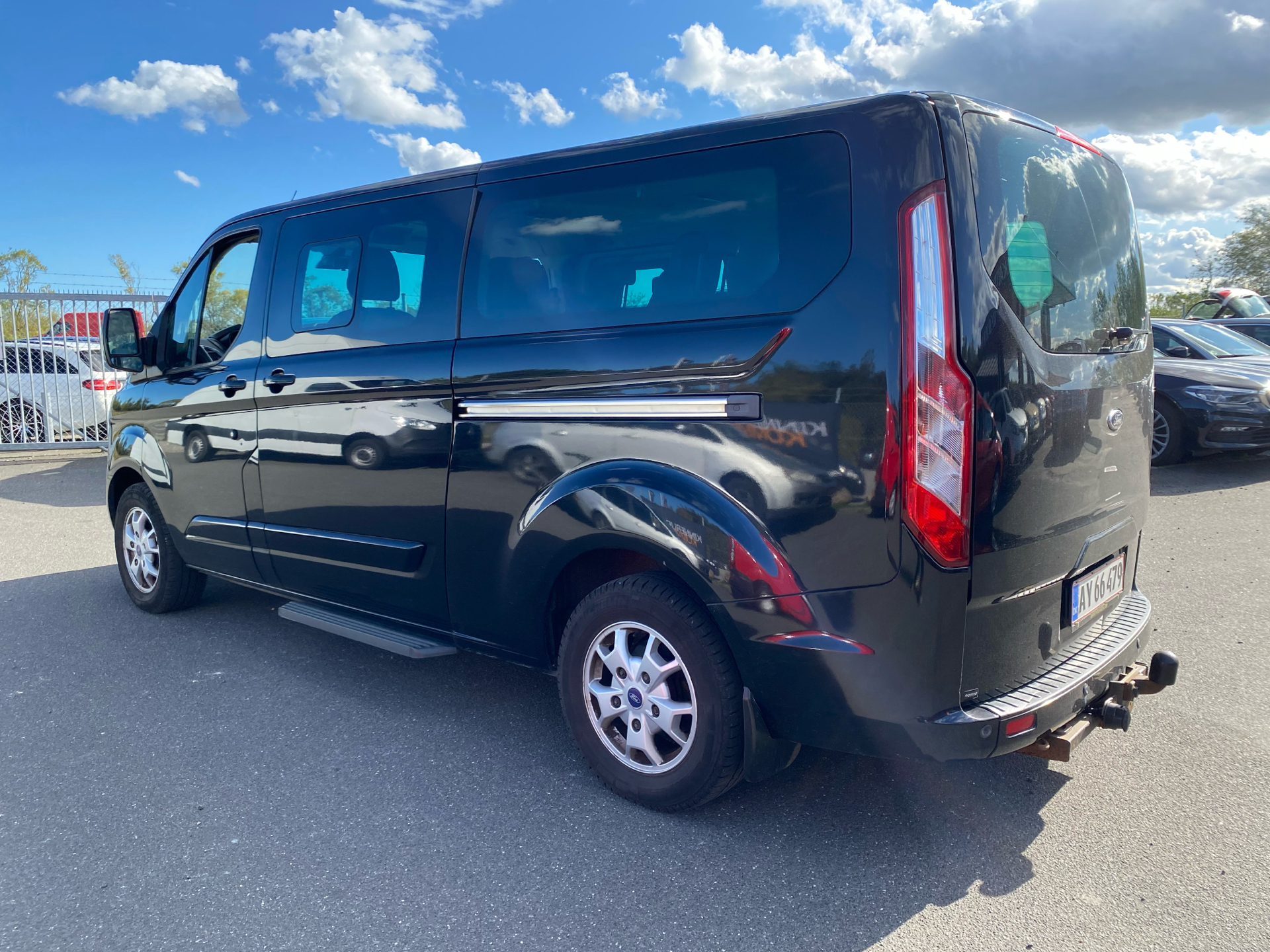 Billede af Ford Tourneo Custom 300 S 2,2 TDCi Titanium 125HK 6g