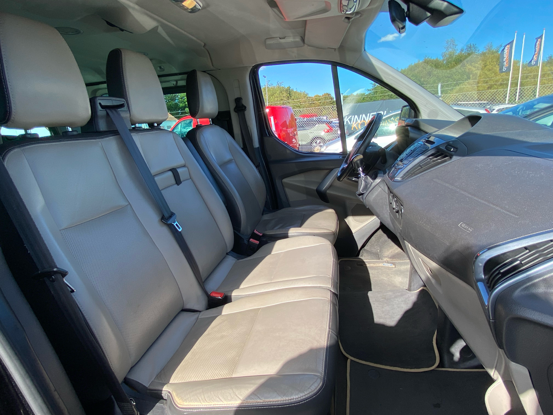 Billede af Ford Tourneo Custom 300 S 2,2 TDCi Titanium 125HK 6g