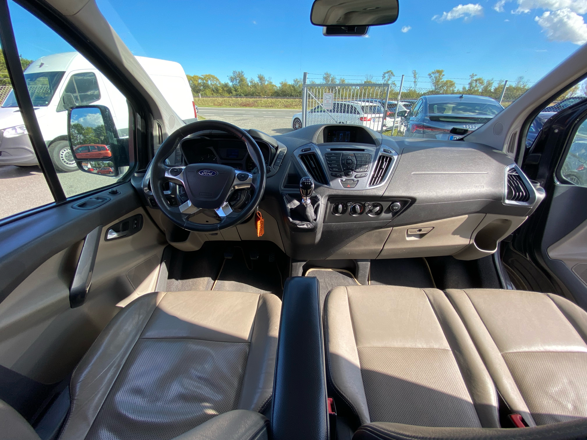 Billede af Ford Tourneo Custom 300 S 2,2 TDCi Titanium 125HK 6g