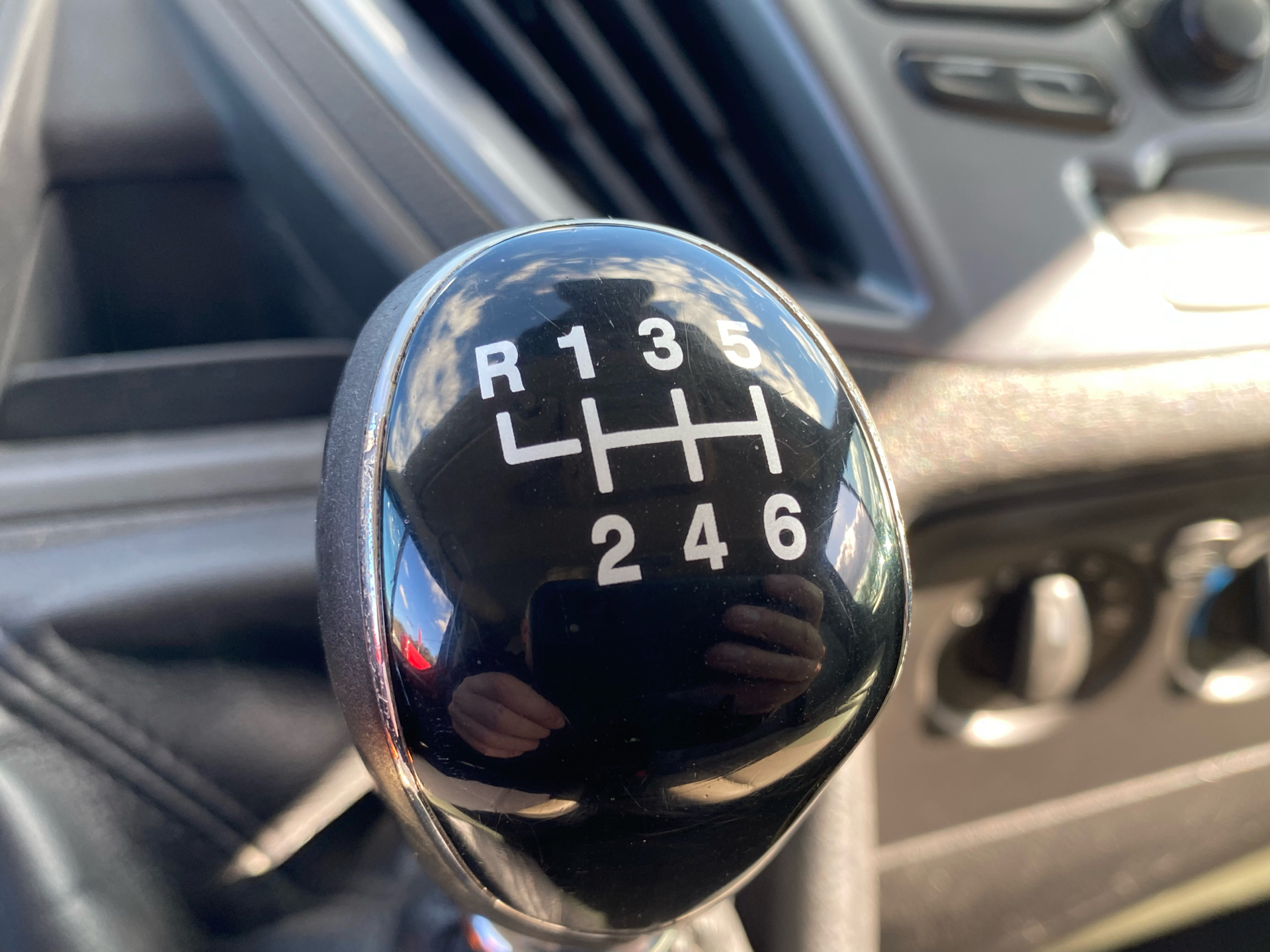 Billede af Ford Tourneo Custom 300 S 2,2 TDCi Titanium 125HK 6g