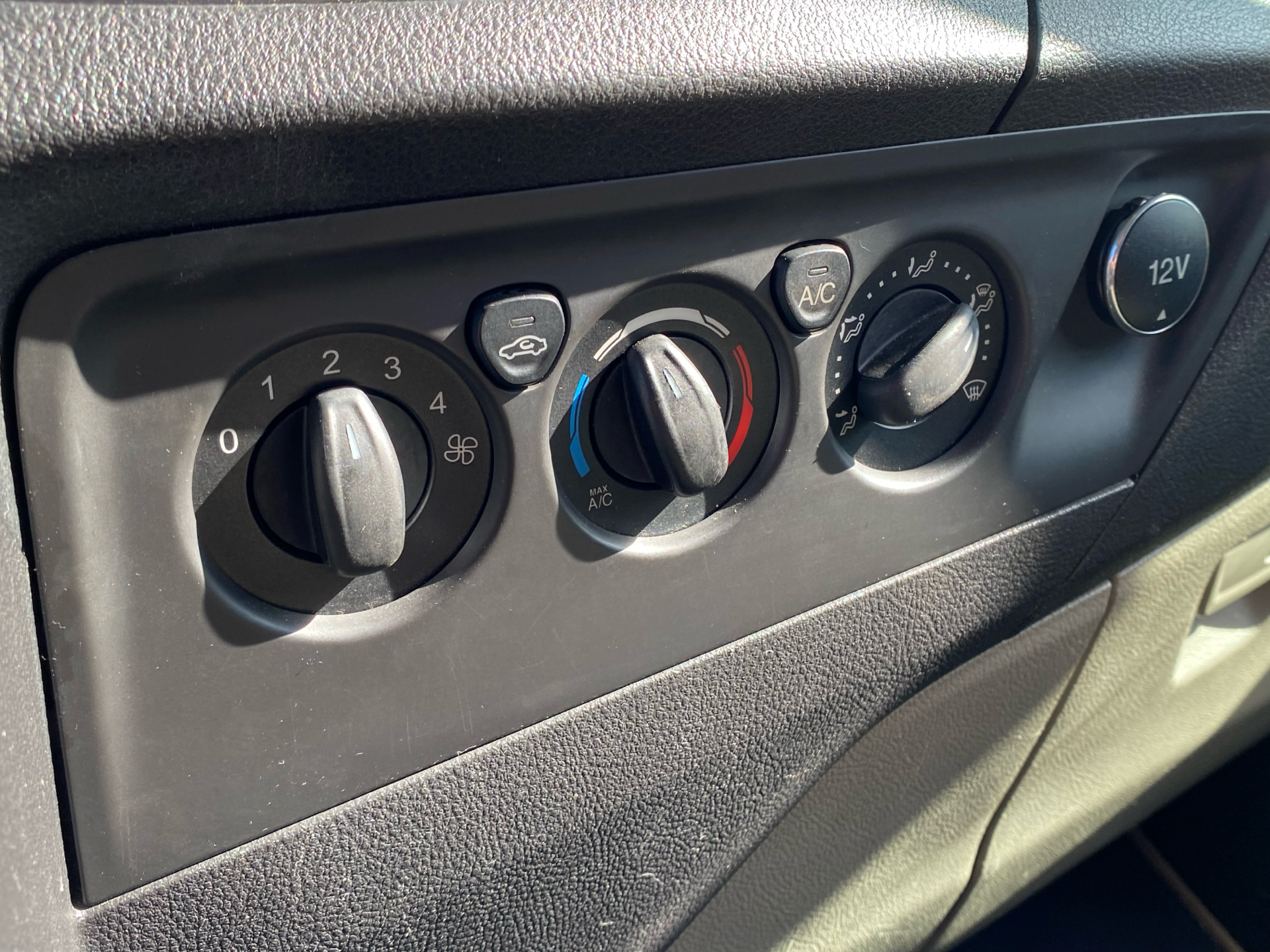 Billede af Ford Tourneo Custom 300 S 2,2 TDCi Titanium 125HK 6g