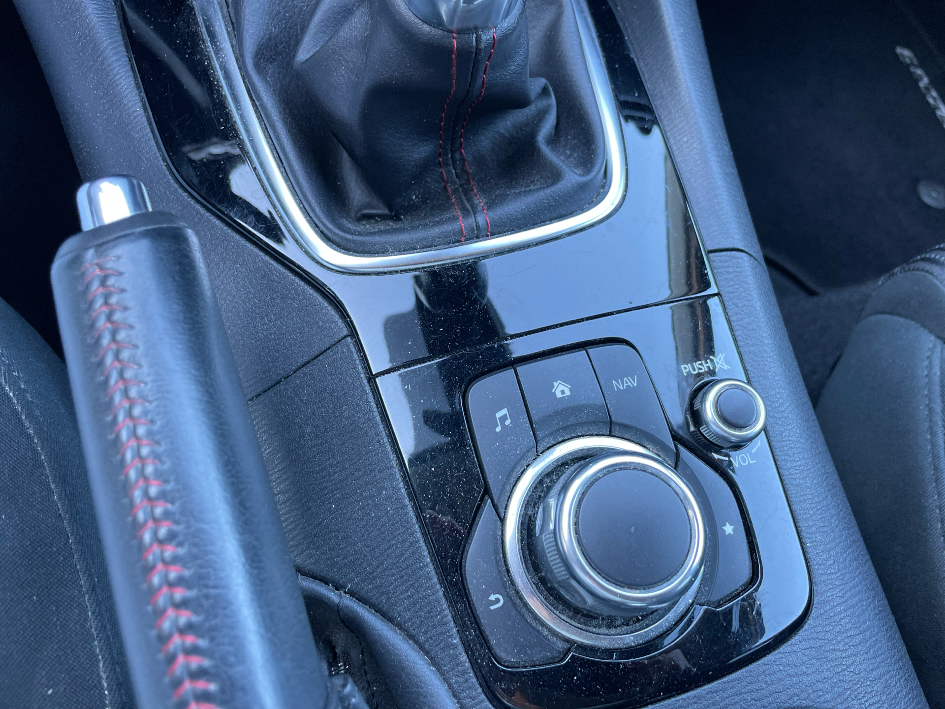 Billede af Mazda 3 2,0 Skyactiv-G Vision 120HK 5d 6g