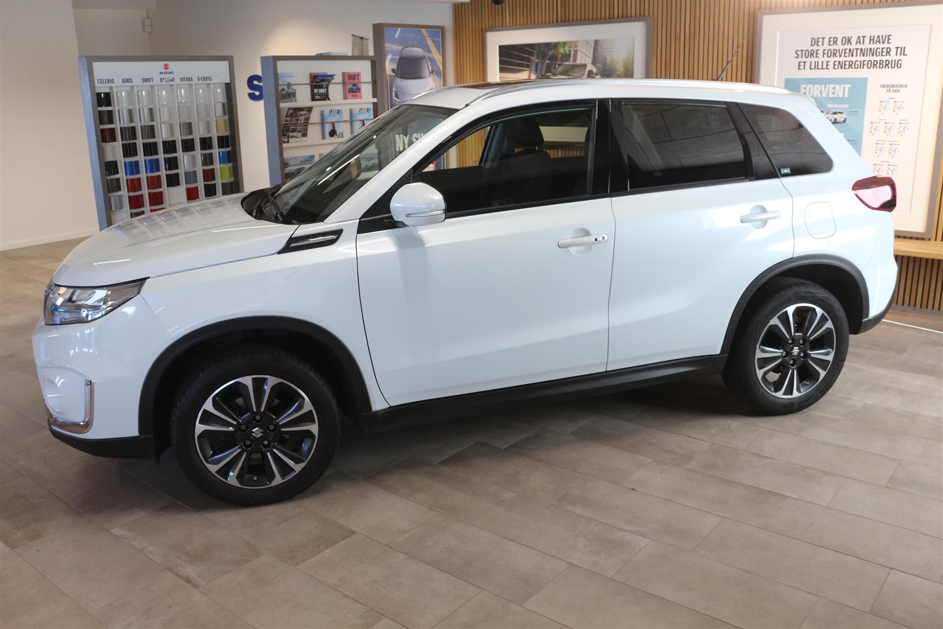 Billede af Suzuki Vitara 1,4 Boosterjet  Mild hybrid Adventure 129HK 5d 6g
