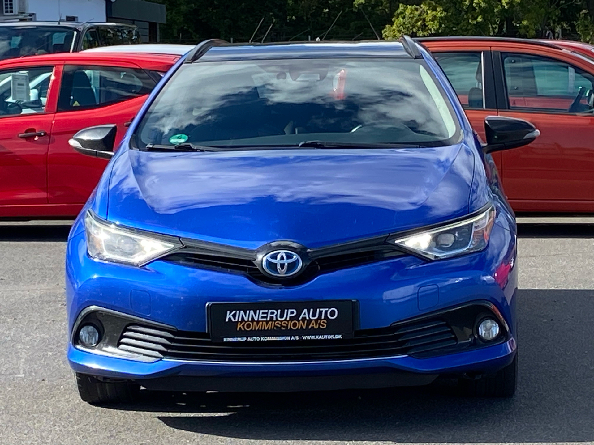 Billede af Toyota Auris Touring Sports 1,8 Hybrid Selected Bi-tone 136HK Stc Aut.