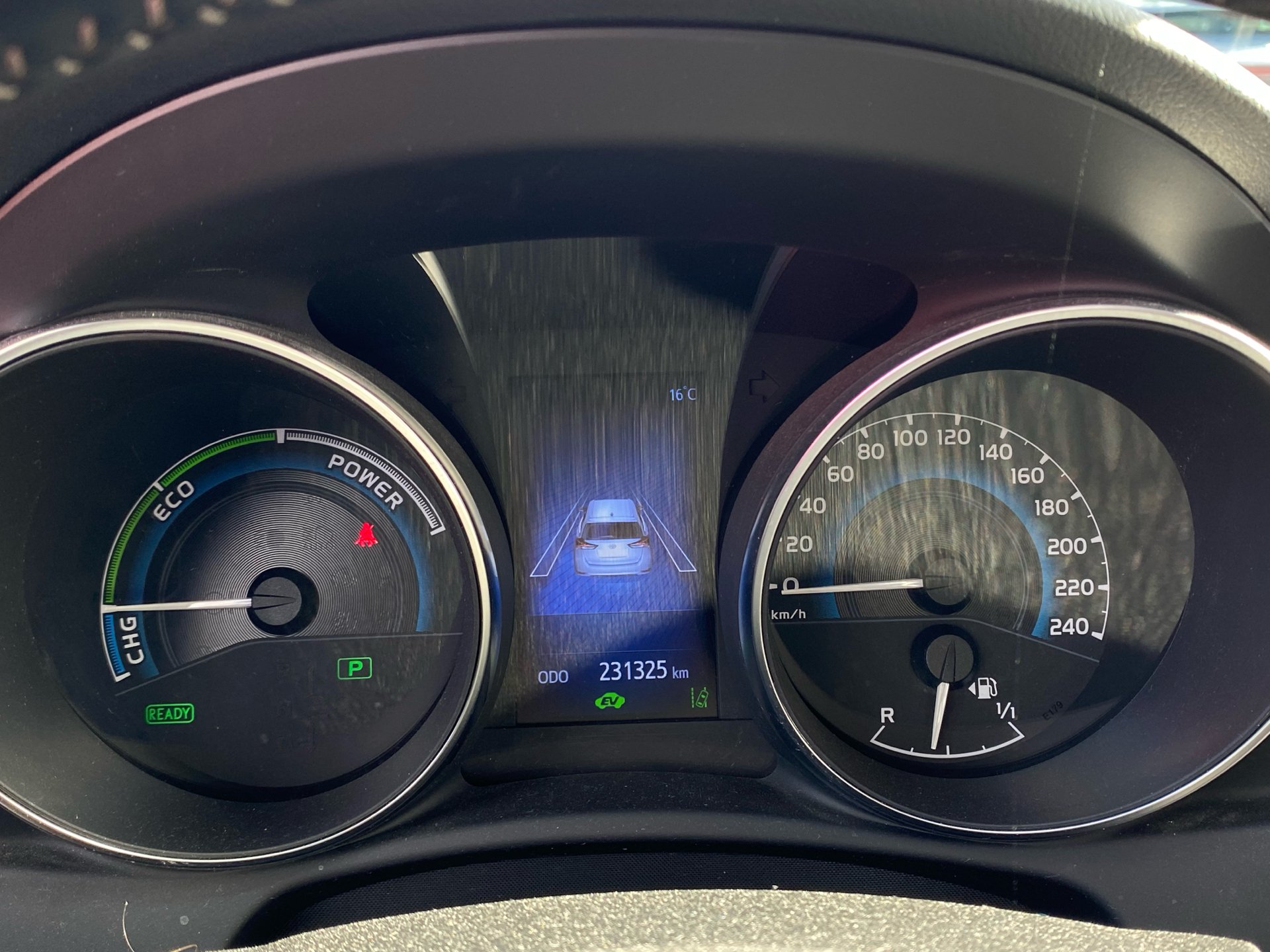 Billede af Toyota Auris Touring Sports 1,8 Hybrid Selected Bi-tone 136HK Stc Aut.