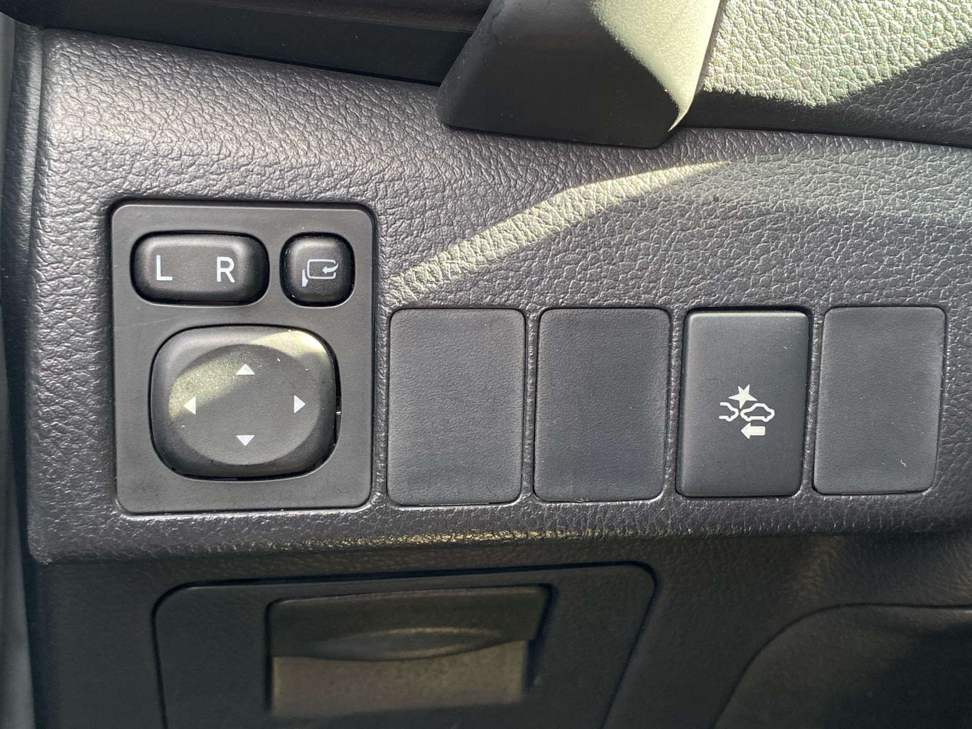 Billede af Toyota Auris Touring Sports 1,8 Hybrid Selected Bi-tone 136HK Stc Aut.