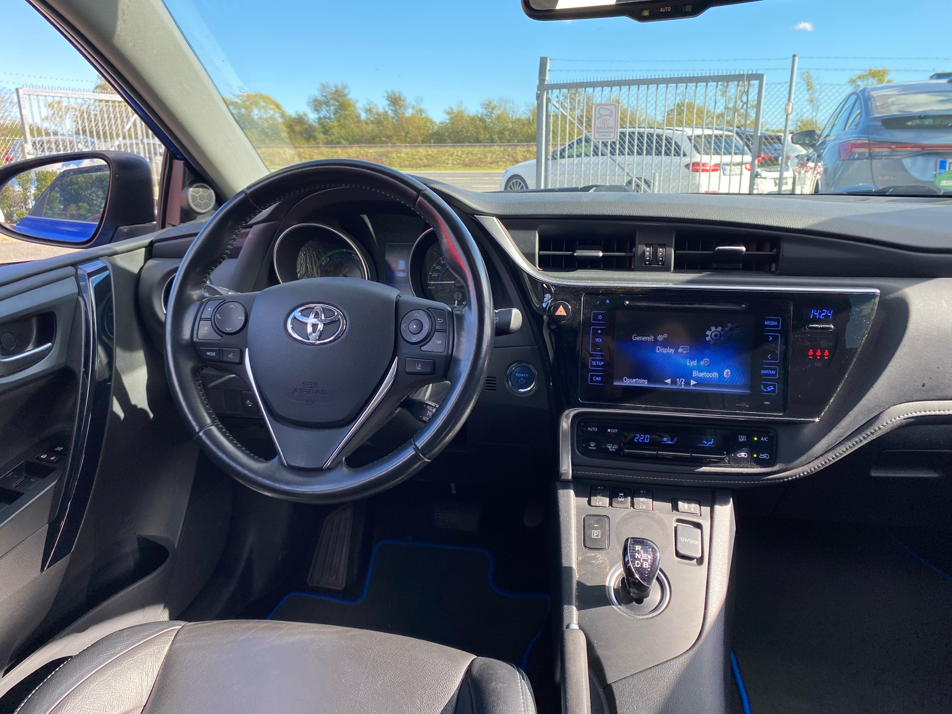 Billede af Toyota Auris Touring Sports 1,8 Hybrid Selected Bi-tone 136HK Stc Aut.