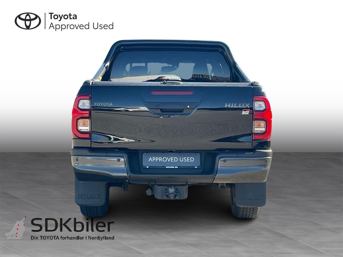 Billede af Toyota HiLux Dobb.Kab. 2,8 D-4D GR Sport AWD 204HK DobKab Aut.
