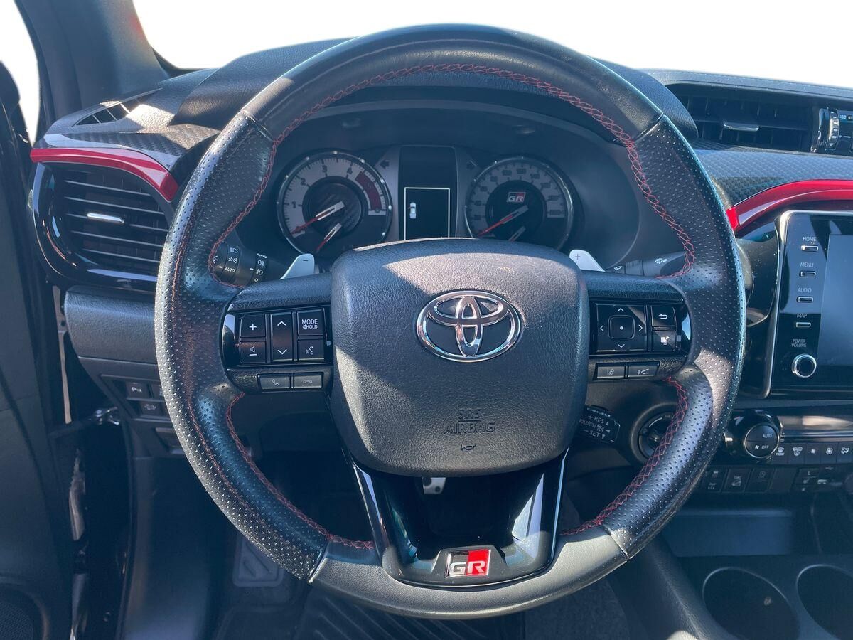 Billede af Toyota HiLux Dobb.Kab. 2,8 D-4D GR Sport AWD 204HK DobKab Aut.