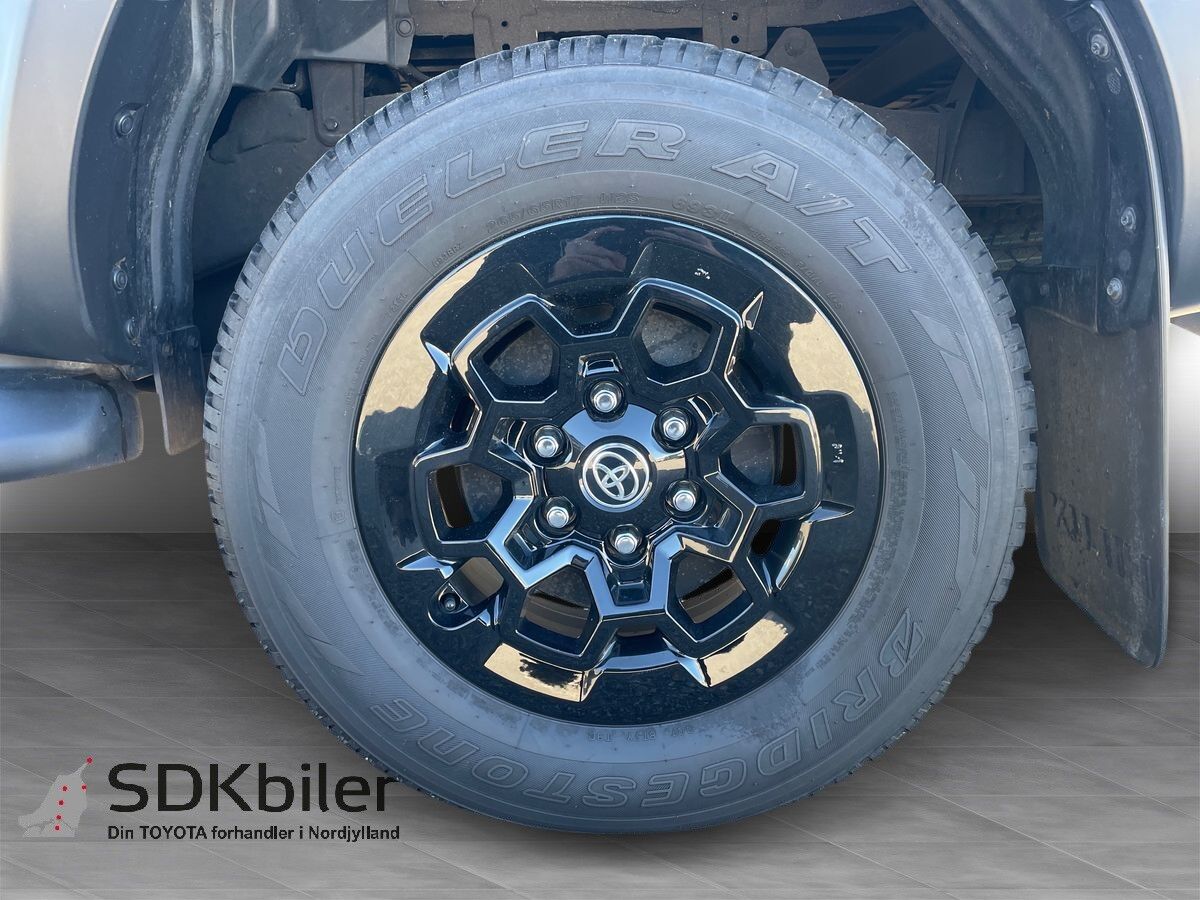 Billede af Toyota HiLux Dobb.Kab. 2,8 D-4D GR Sport AWD 204HK DobKab Aut.