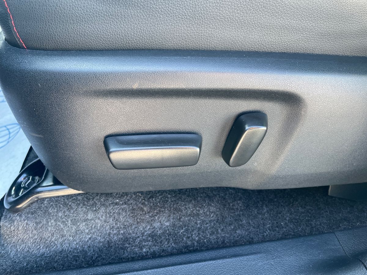 Billede af Toyota HiLux Dobb.Kab. 2,8 D-4D GR Sport AWD 204HK DobKab Aut.