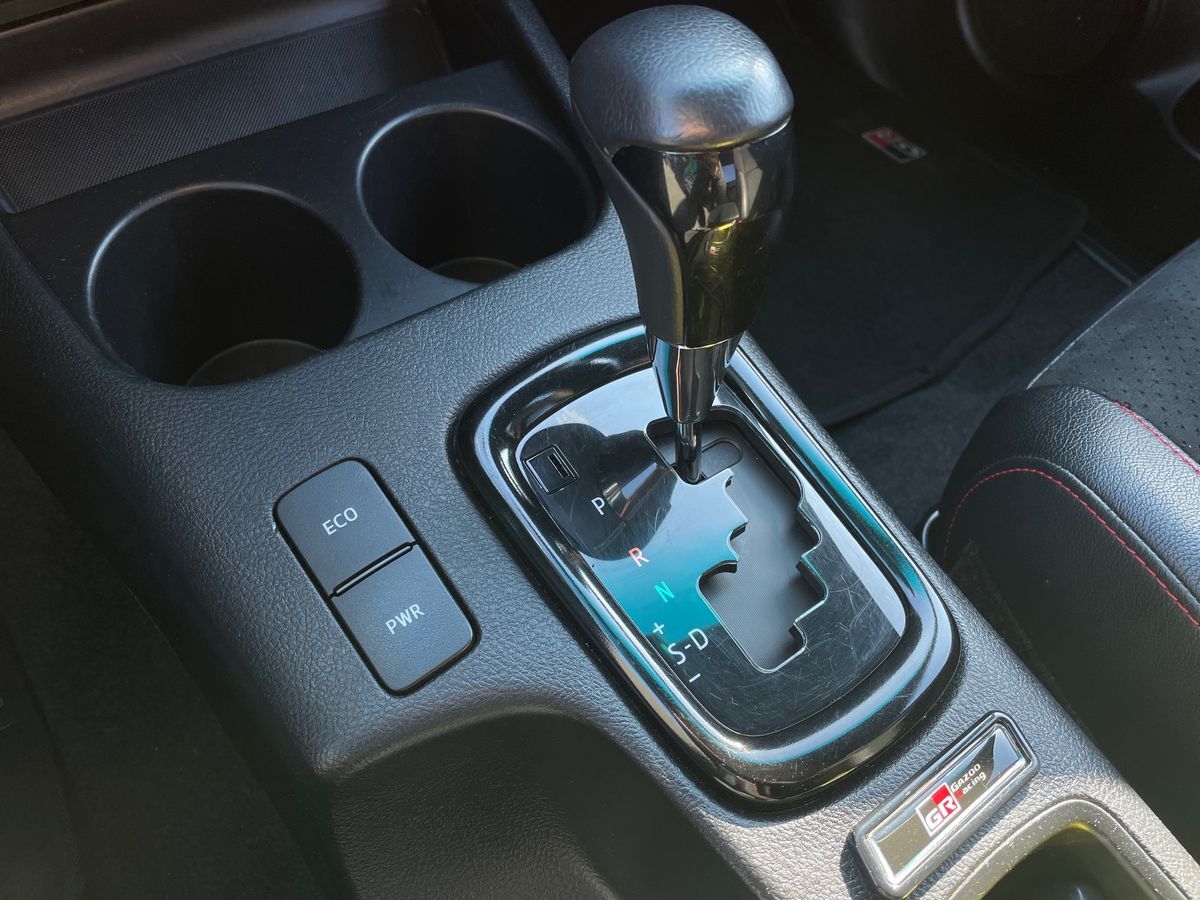 Billede af Toyota HiLux Dobb.Kab. 2,8 D-4D GR Sport AWD 204HK DobKab Aut.