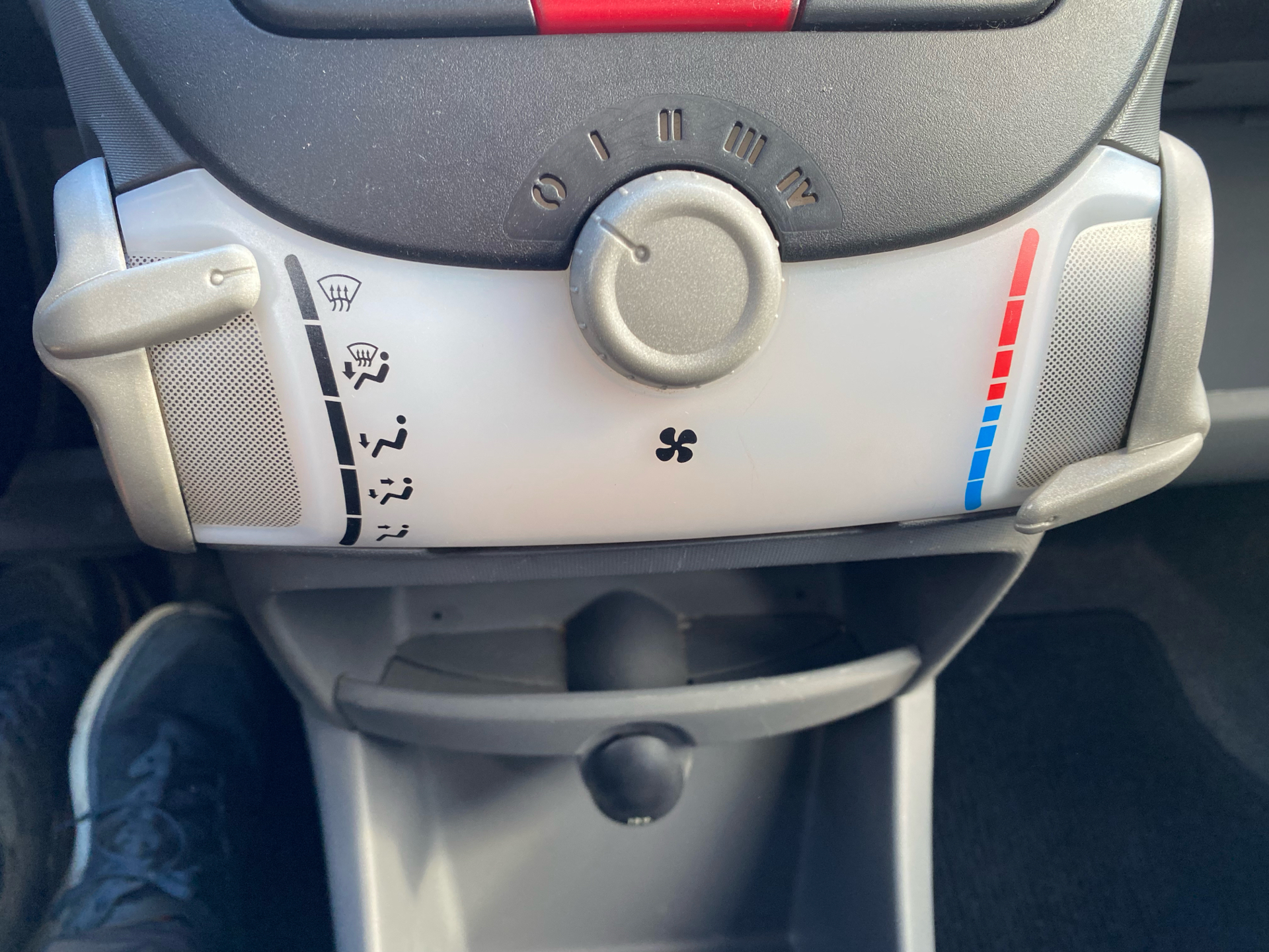 Billede af Peugeot 107 1,0 12V Urban 68HK 5d