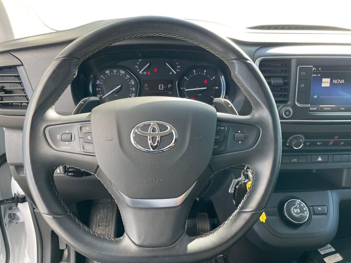 Billede af Toyota Proace Long 2,0 D Comfort Master To skydedør adskill SmartCargo 144HK Van 8g Aut.