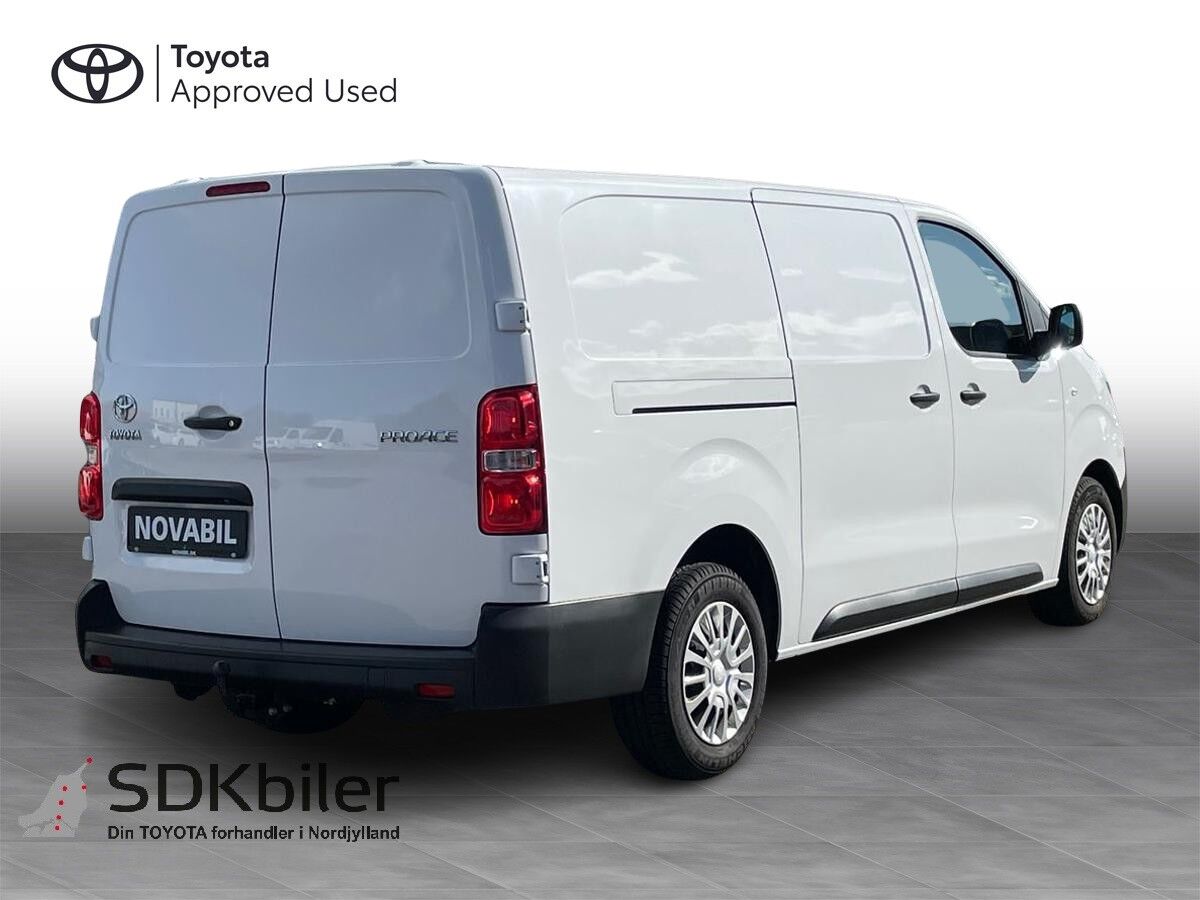 Billede af Toyota Proace Long 2,0 D Comfort Master To skydedør adskill SmartCargo 144HK Van 8g Aut.