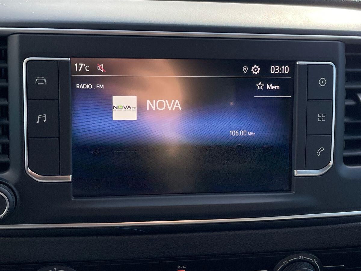 Billede af Toyota Proace Long 2,0 D Comfort Master To skydedør adskill SmartCargo 144HK Van 8g Aut.