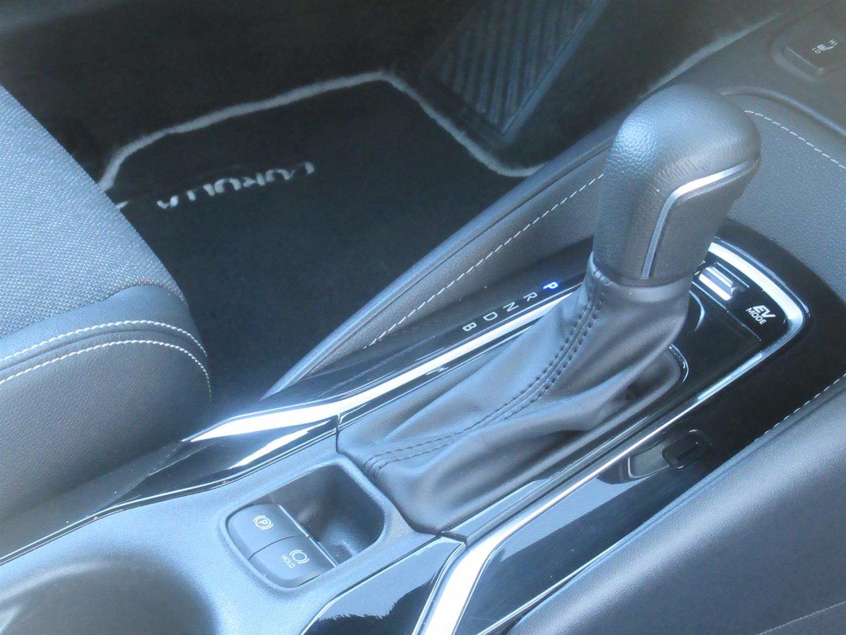 Billede af Toyota Corolla Touring Sports 1,8 Hybrid Style Safety Pack E-CVT 140HK Stc Trinl. Gear