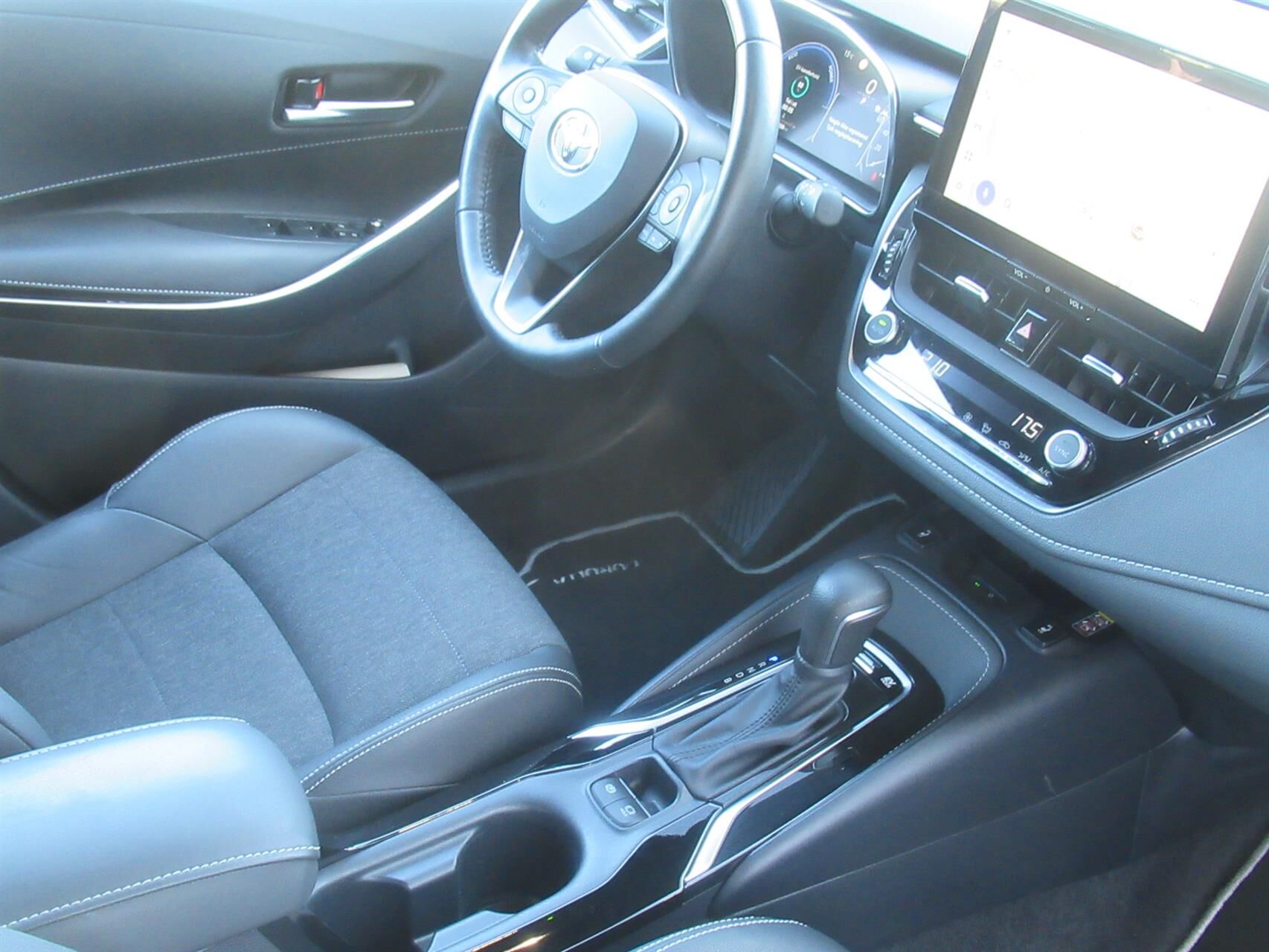 Billede af Toyota Corolla Touring Sports 1,8 Hybrid Style Safety Pack E-CVT 140HK Stc Trinl. Gear