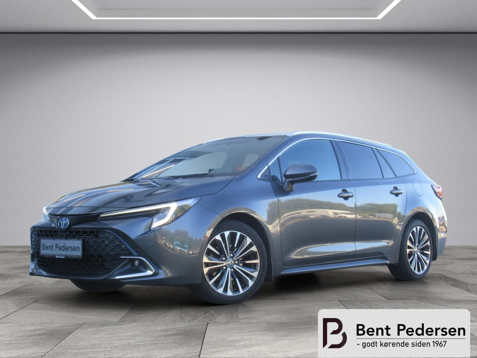 Billede af Toyota Corolla Touring Sports 1,8 Hybrid Style Safety Pack E-CVT 140HK Stc Trinl. Gear