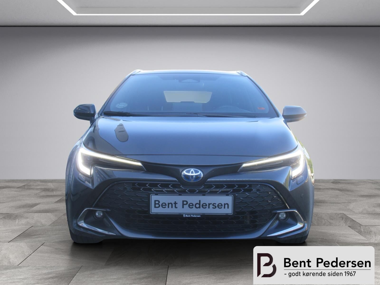 Billede af Toyota Corolla Touring Sports 1,8 Hybrid Style Safety Pack E-CVT 140HK Stc Trinl. Gear