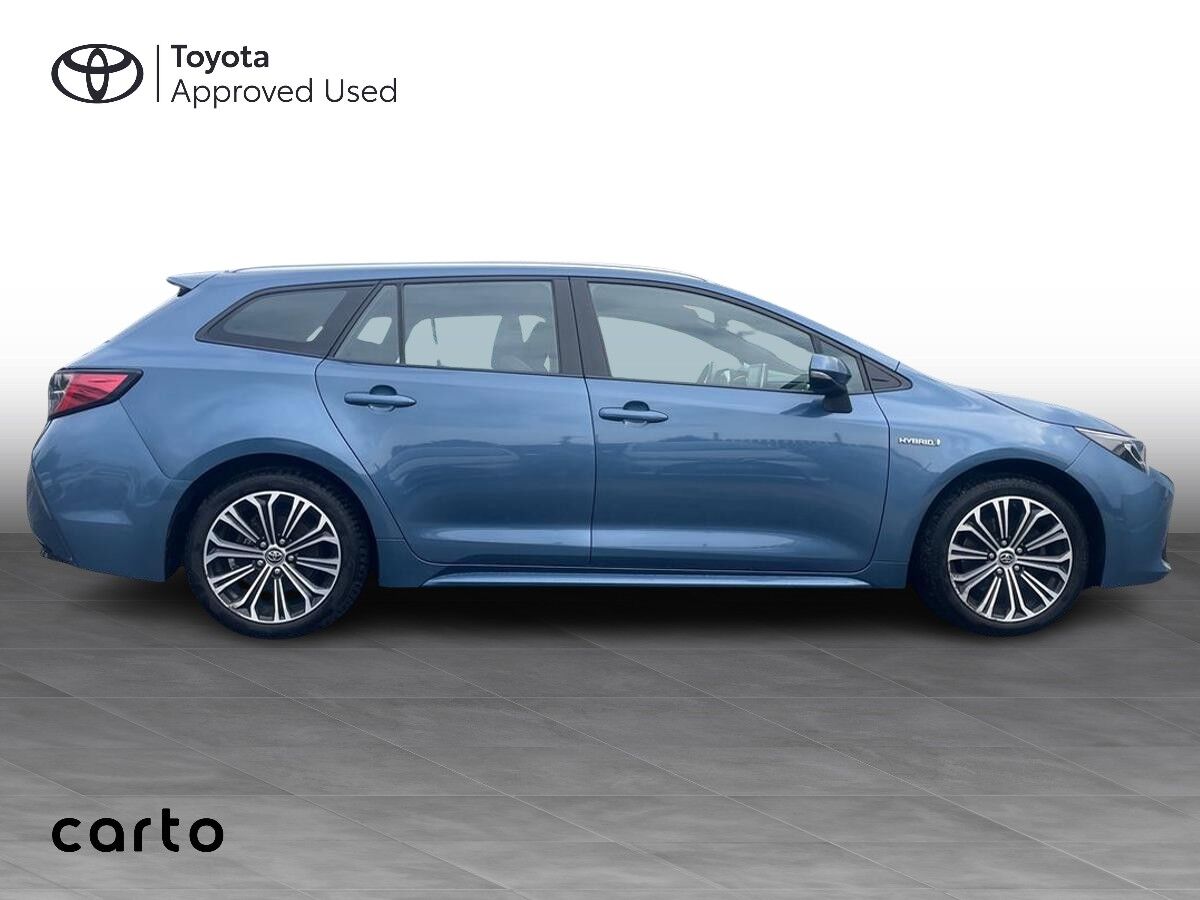 Billede af Toyota Corolla Touring Sports 2,0 Hybrid H3 Smart E-CVT 180HK Stc 6g Aut.