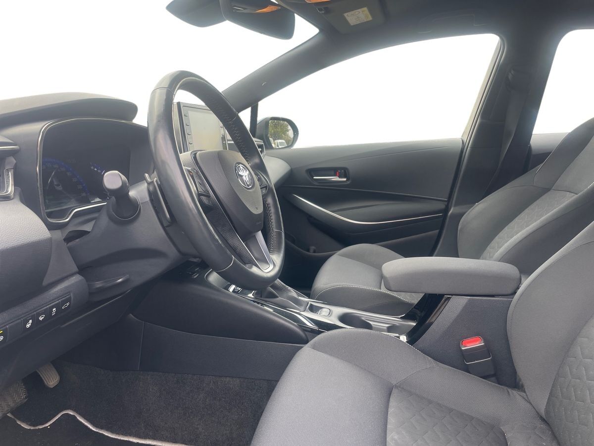 Billede af Toyota Corolla Touring Sports 2,0 Hybrid H3 Smart E-CVT 180HK Stc 6g Aut.