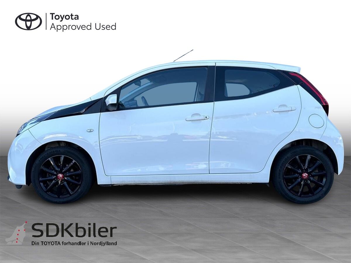 Billede af Toyota Aygo 1,0 VVT-I X-plore DAB+ 72HK 5d