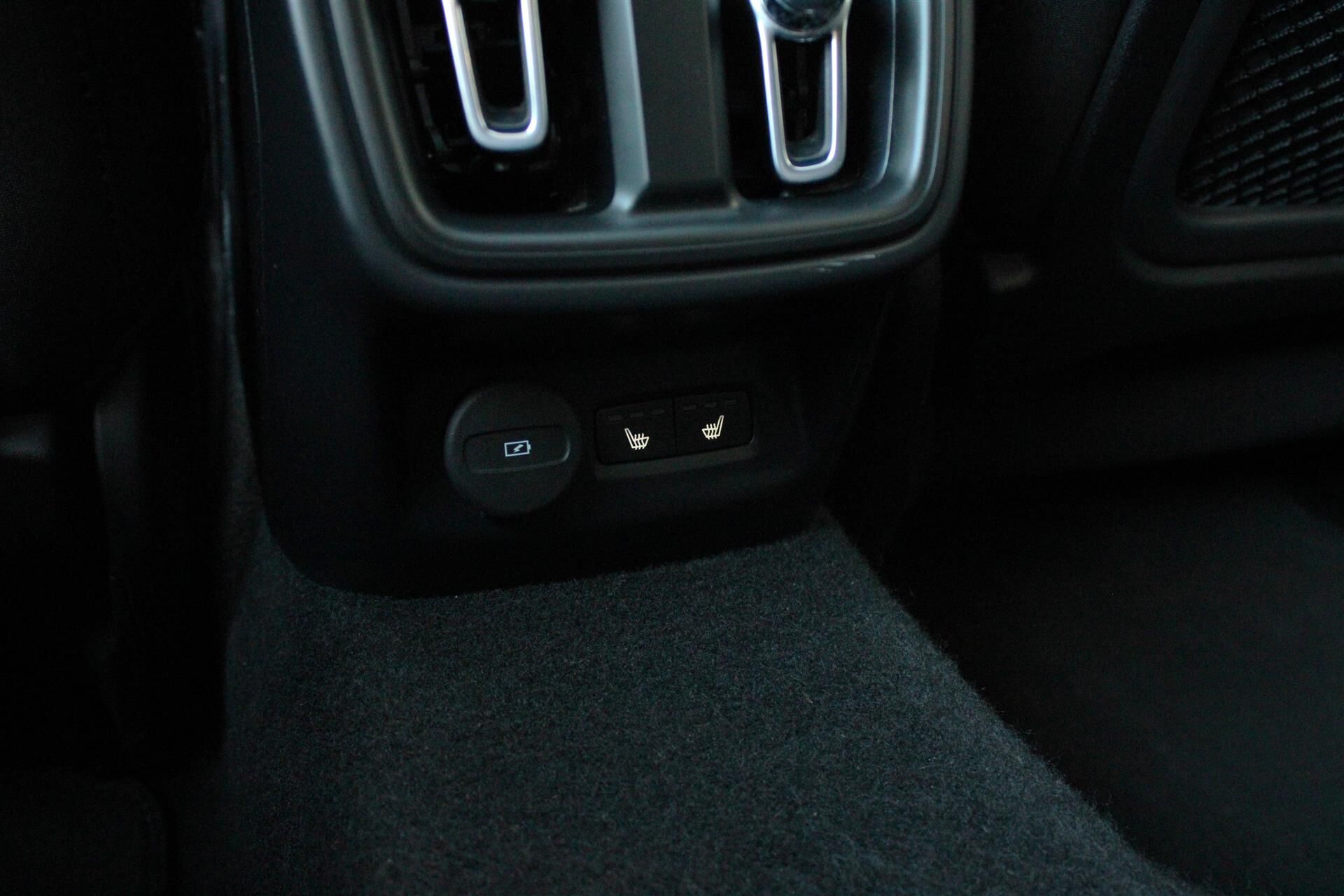 Billede af Polestar 2 EL Long Range Plus AWD 408HK 5d Aut.