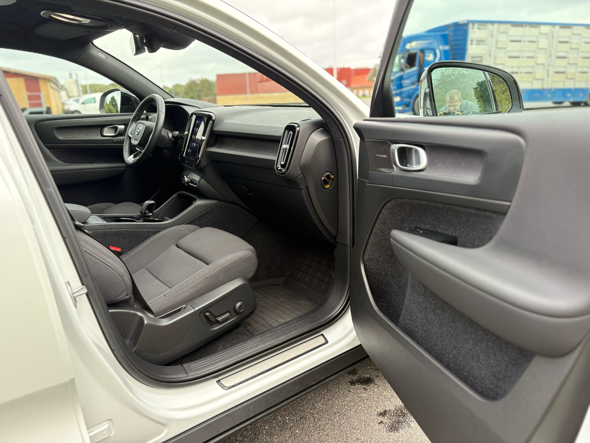 Billede af Volvo C40 P8 Recharge Twin Ultimate AWD 408HK 4d Aut.