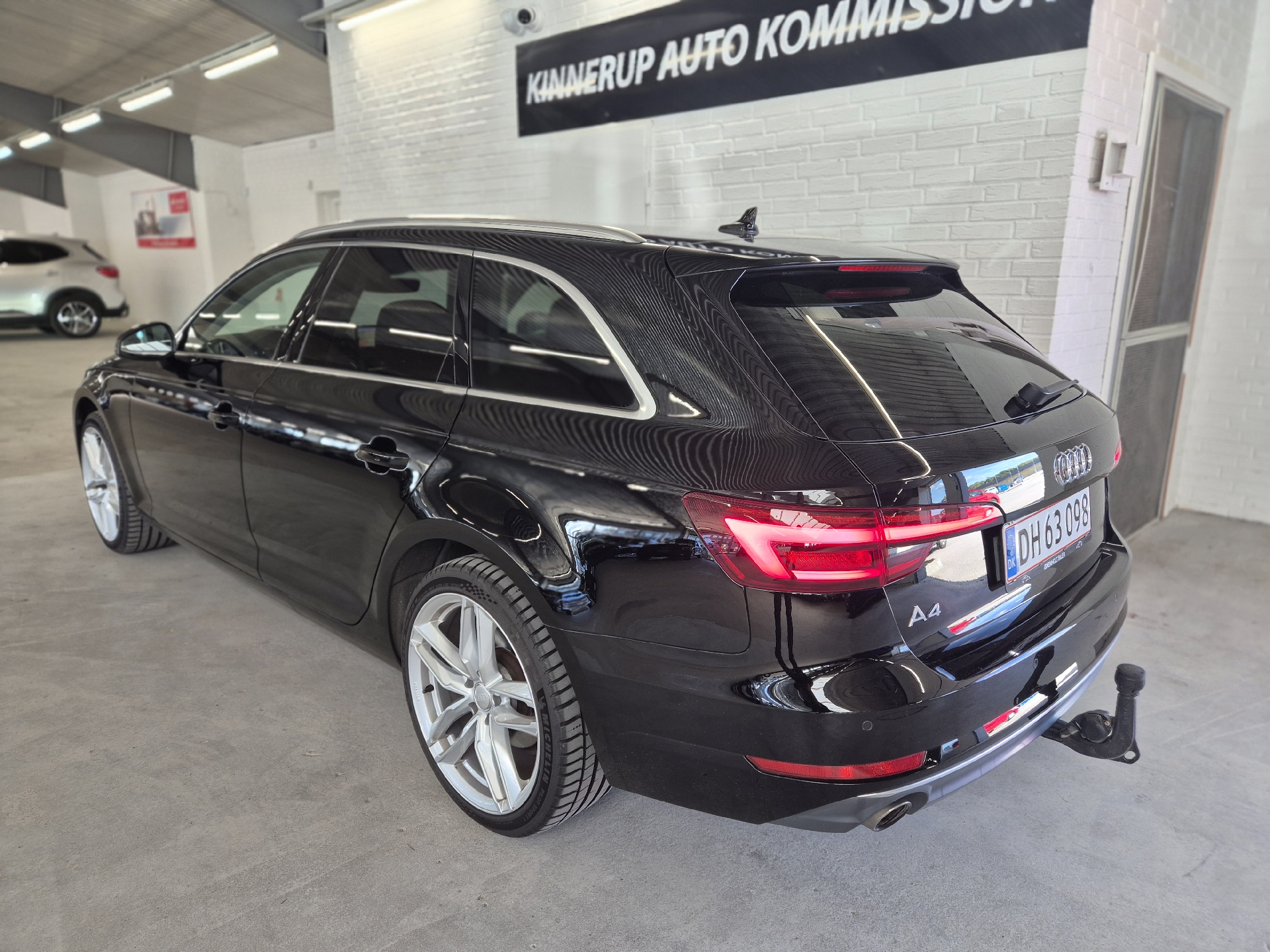 Billede af Audi A4 Avant 2,0 TDI Prestige Sport S Tronic 150HK Stc 7g Aut.