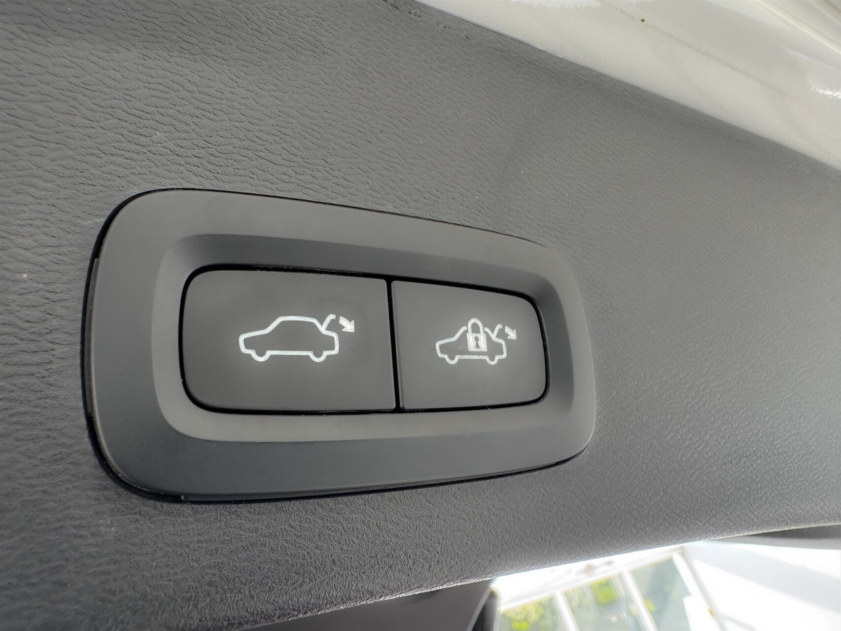 Billede af Volvo XC40 P6 Recharge Core 231HK 5d Aut.