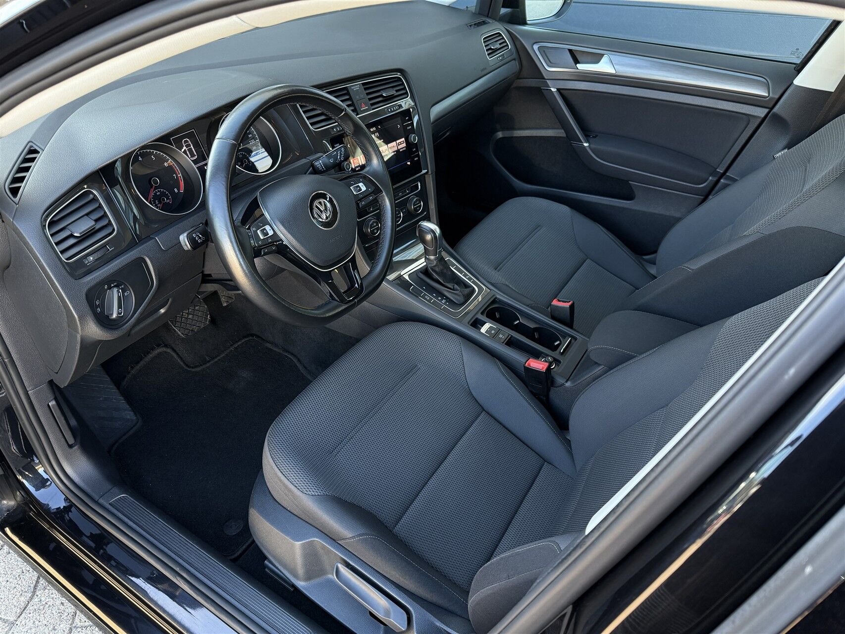 Billede af VW Golf 1,5 TSI BMT EVO Comfortline DSG 130HK 5d 7g Aut.