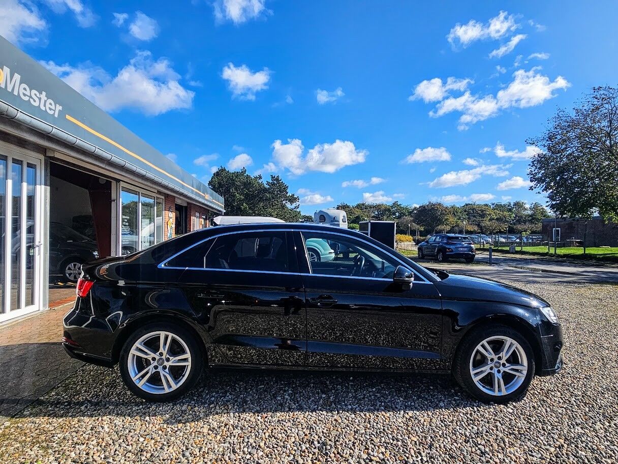 Billede af Audi A3 Sedan 2,0 TDI S Tronic 150HK Aut. 