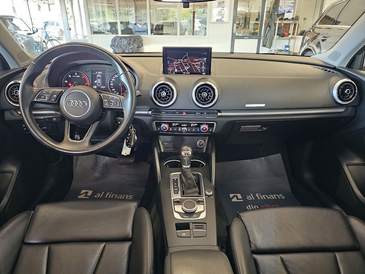 Billede af Audi A3 Sedan 2,0 TDI S Tronic 150HK Aut. 