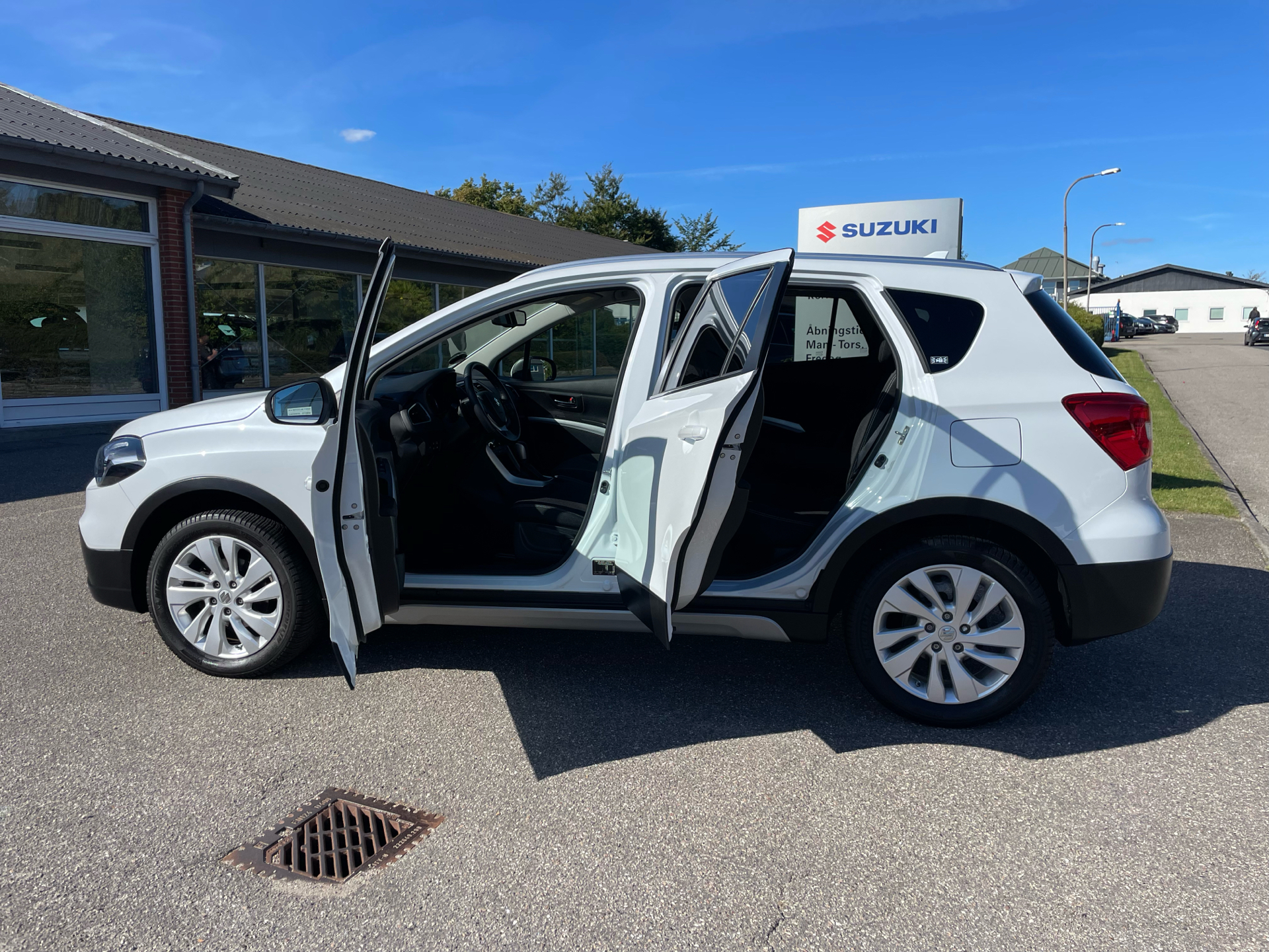 Billede af Suzuki S-Cross 1,4 Boosterjet  Mild hybrid Active Hybrid 129HK 5d 6g Aut.