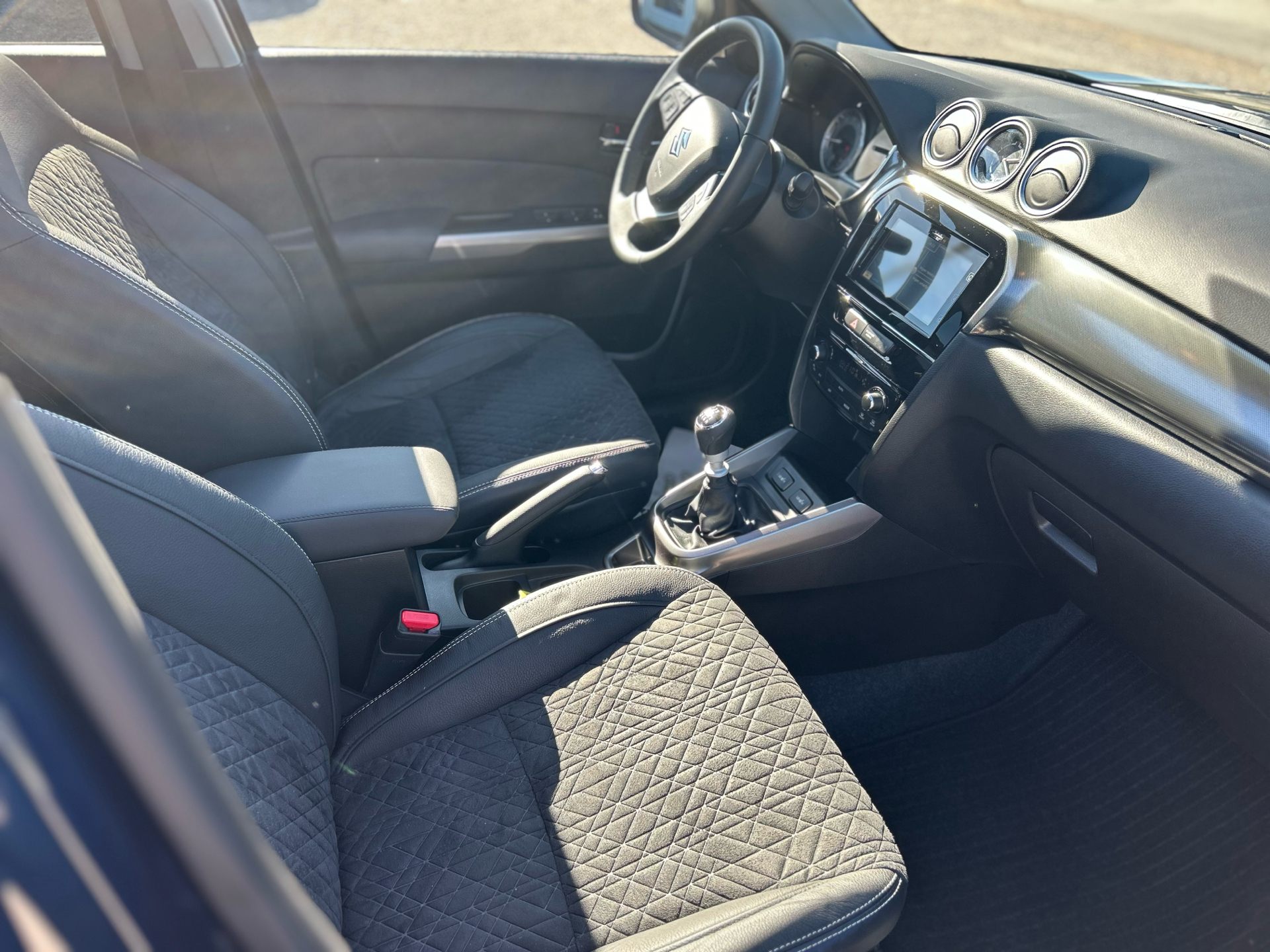 Billede af Suzuki Vitara 1,4 Boosterjet  Mild hybrid Blue Sky 129HK 5d 6g