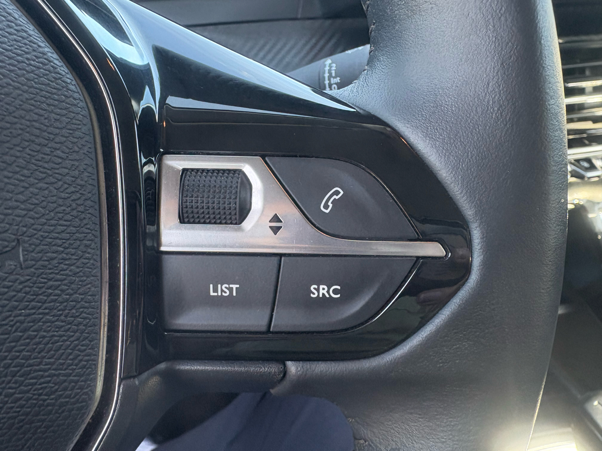 Billede af Peugeot 208 1,2 PureTech Drive 75HK 5d