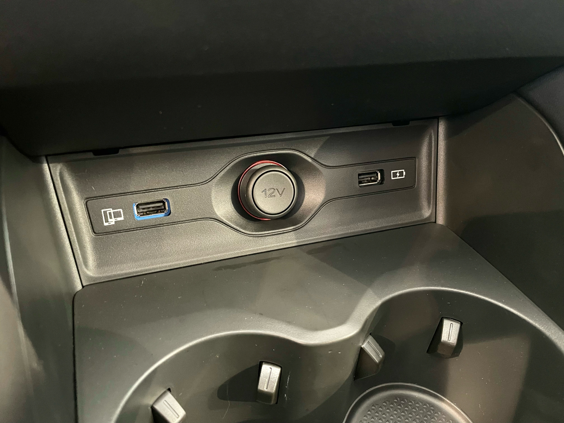 Billede af MG HS 1,5 T GDI  Plugin-hybrid Luxury 272HK 5d Aut.