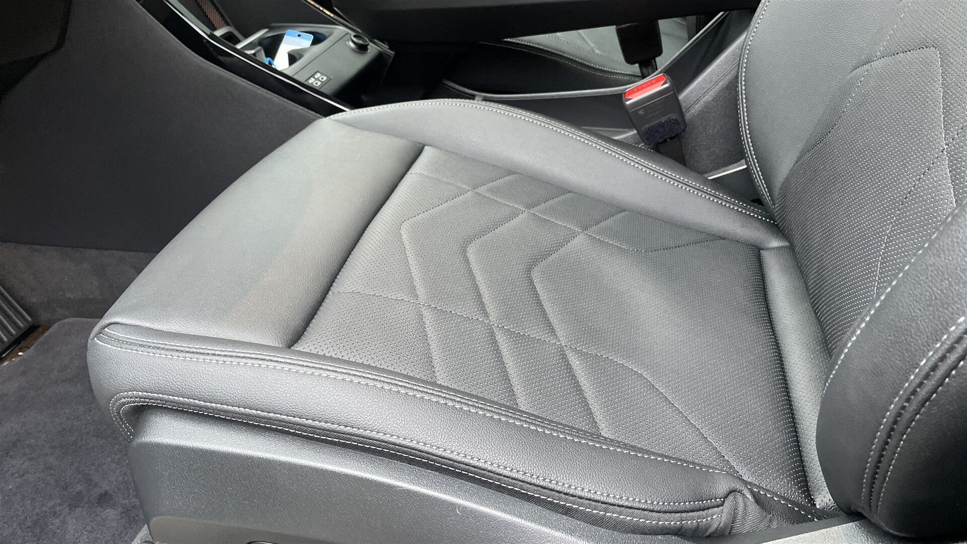 Billede af BMW iX1 xDrive30 Fully Charged 4x4 313HK 5d Aut.