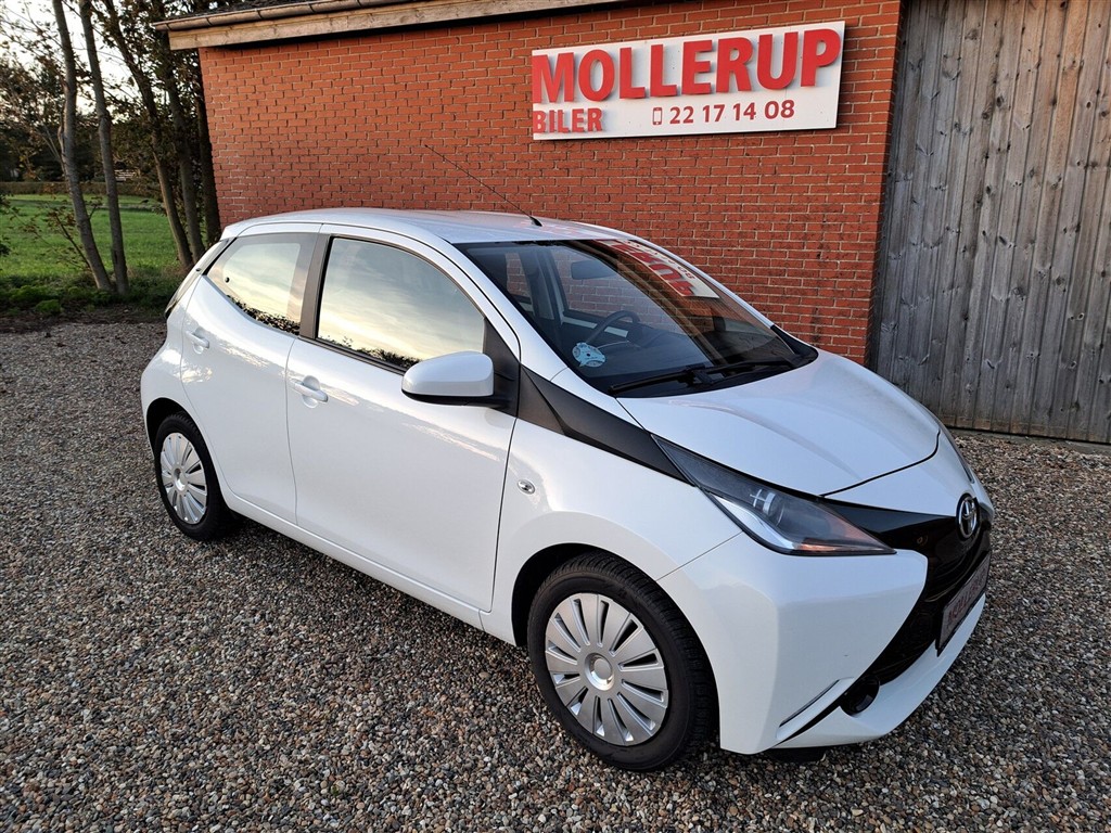 Toyota Aygo 1,0 VVT-I X-Play + X-Touch 69HK 5d